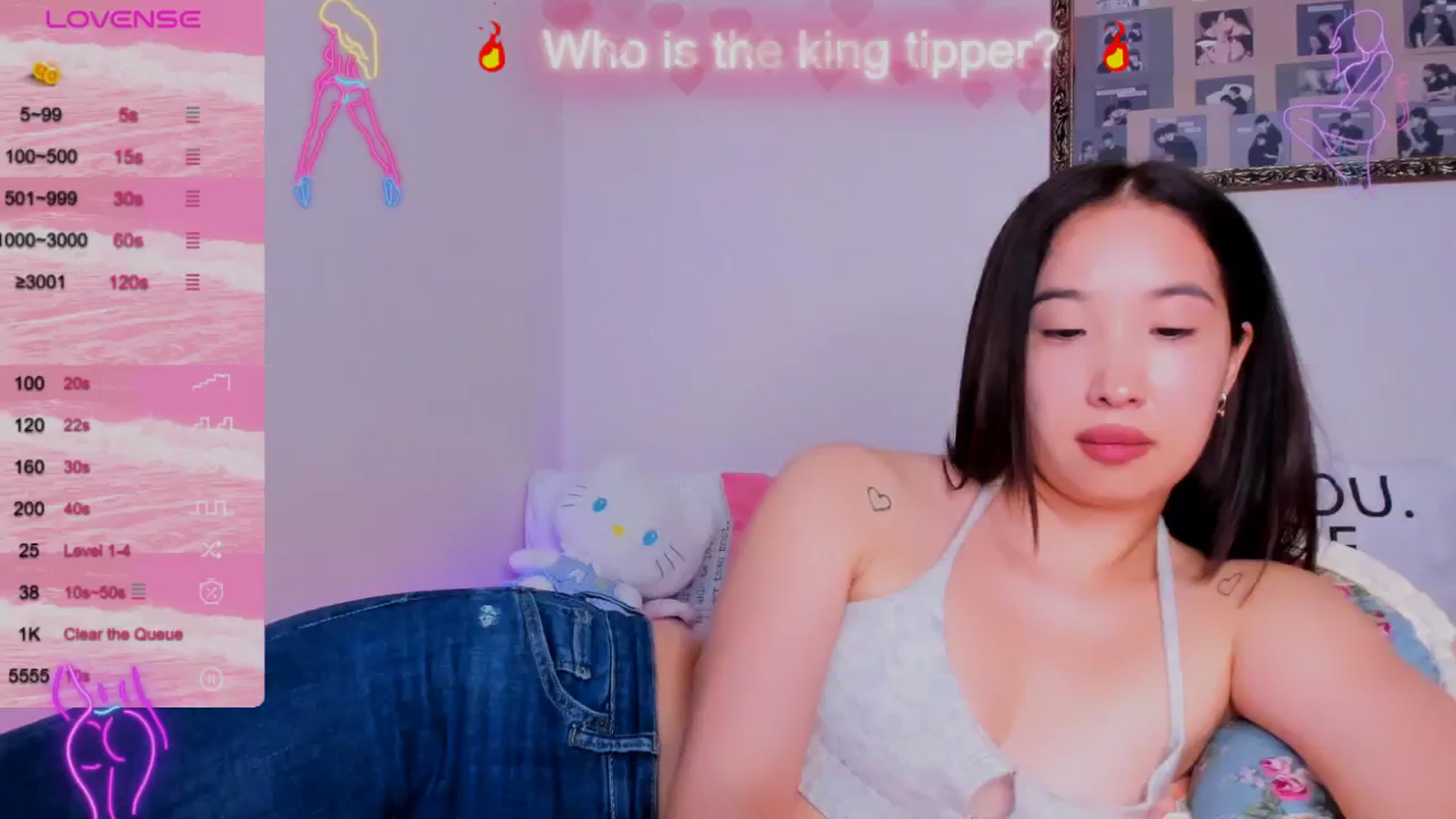 Gallery image thumbnail from FeralBerry66's myfreecams stream on, 08/18/2024, 07:14 image 12 of 20