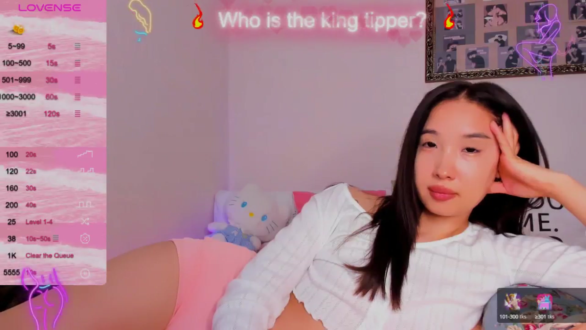 Gallery image thumbnail from FeralBerry66's myfreecams stream on, 08/18/2024, 08:13 image 11 of 20