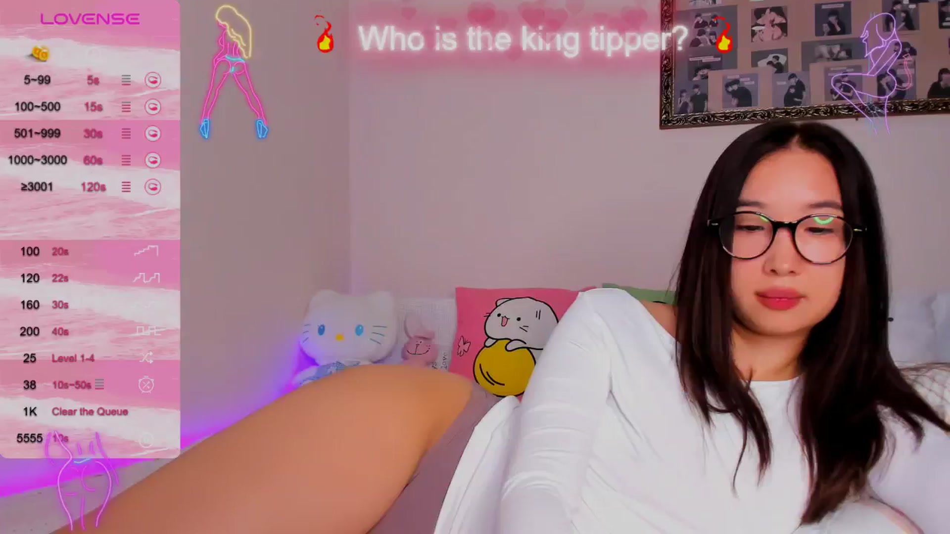 Gallery image thumbnail from FeralBerry66's myfreecams stream on, 08/19/2024, 05:49 image 4 of 20