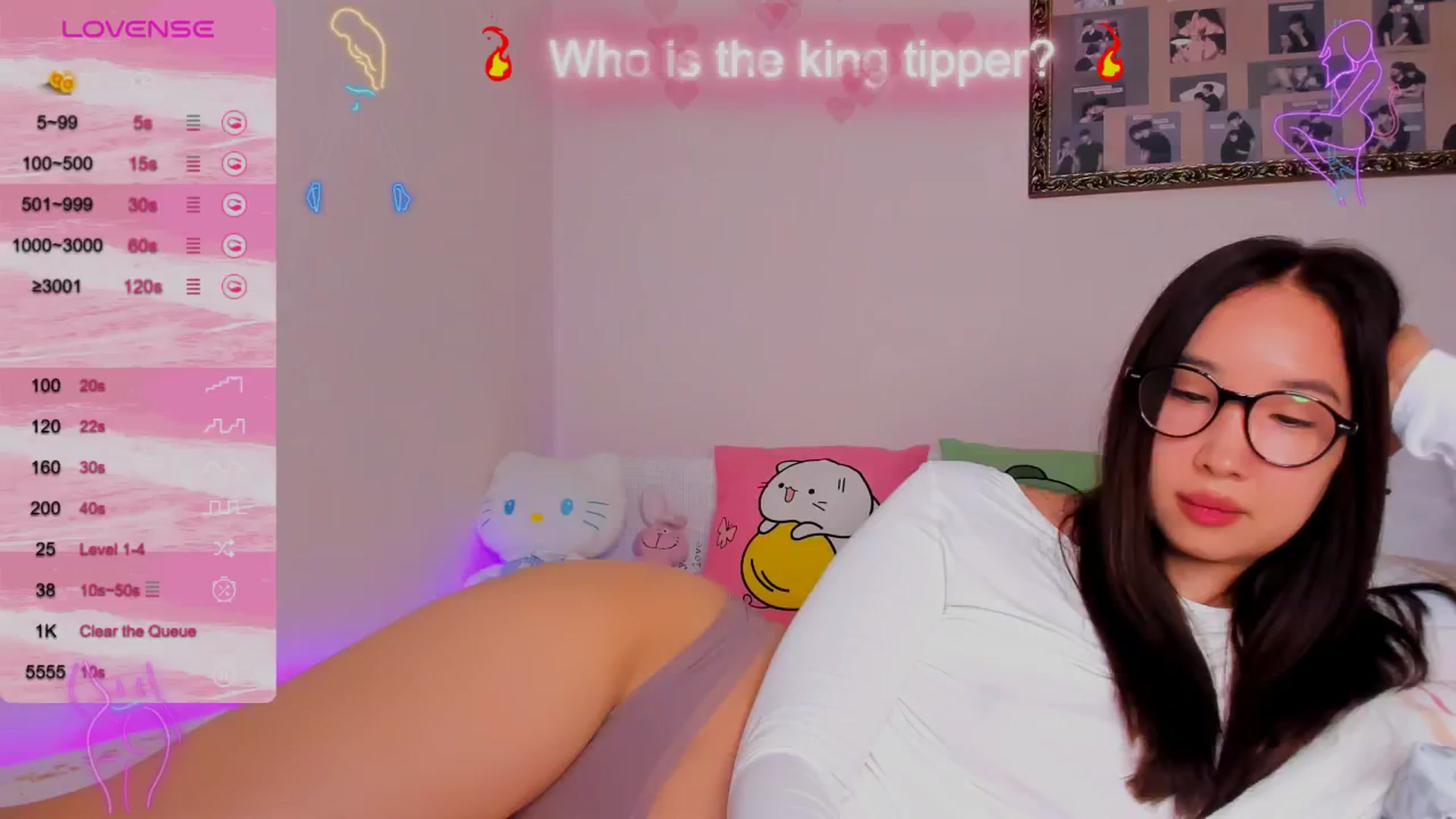 Gallery image thumbnail from FeralBerry66's myfreecams stream on, 08/19/2024, 06:33 image 12 of 20