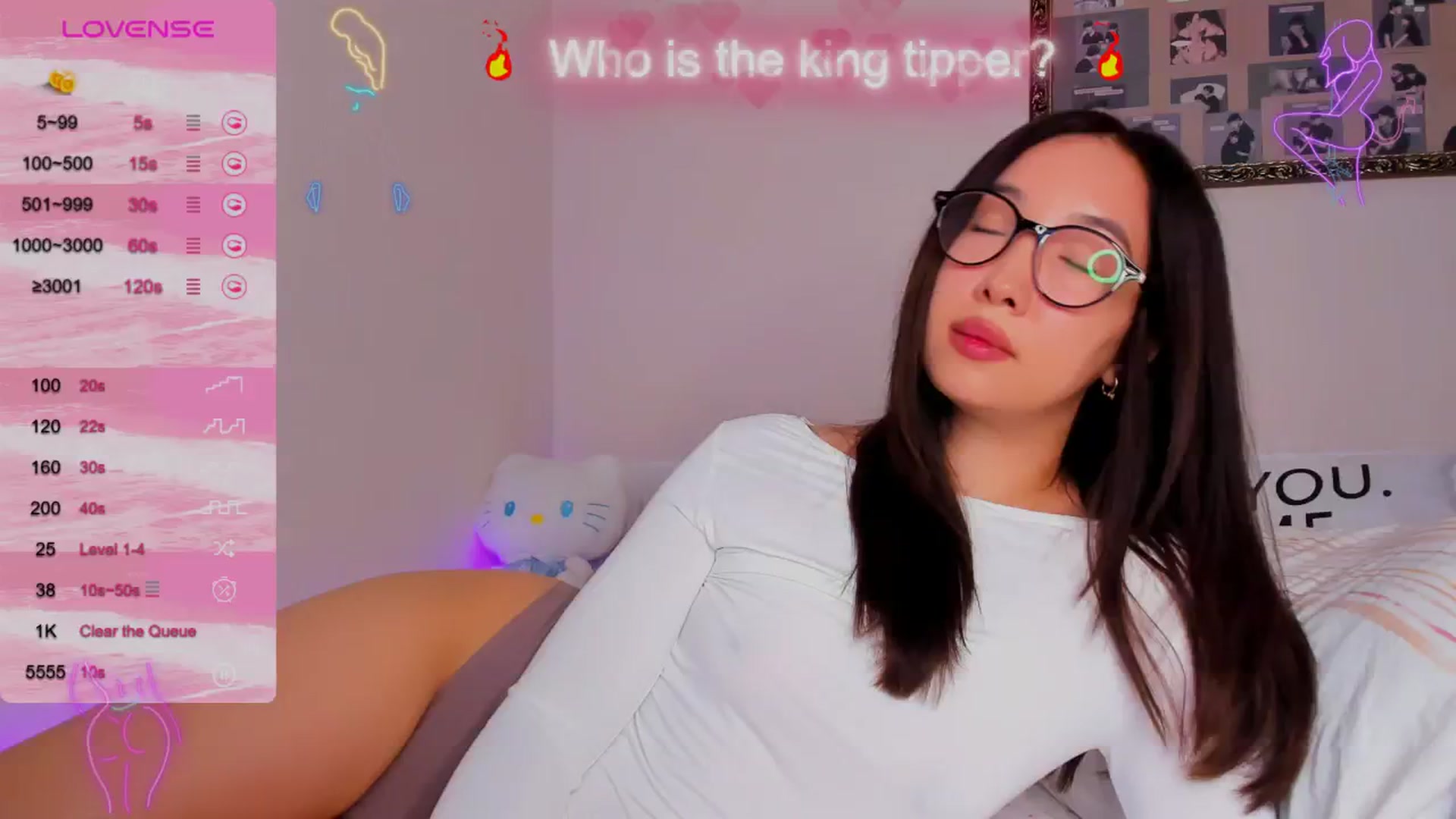 Gallery image thumbnail from FeralBerry66's myfreecams stream on, 08/19/2024, 06:33 image 10 of 20