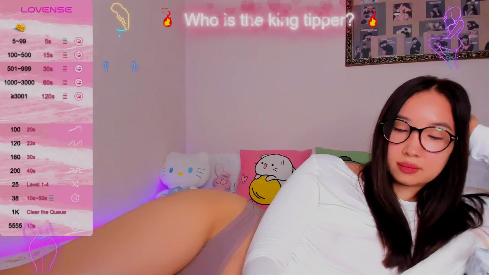 Gallery image thumbnail from FeralBerry66's myfreecams stream on, 08/19/2024, 06:33 image 11 of 20