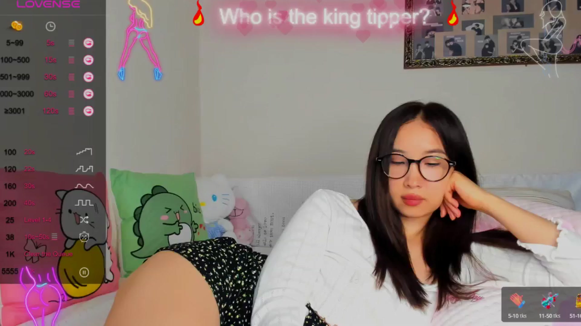 Gallery image thumbnail from FeralBerry66's myfreecams stream on, 08/20/2024, 12:03 image 15 of 20