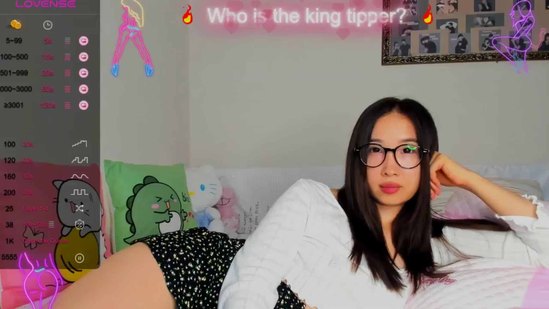 Gallery image thumbnail from FeralBerry66's myfreecams stream on, 08/20/2024, 12:03 image 12 of 20