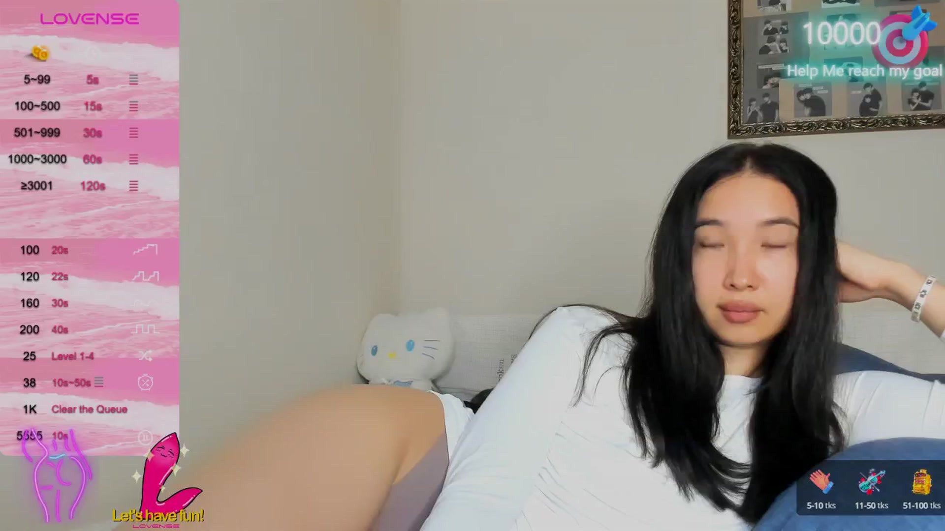 Gallery image thumbnail from FeralBerry66's myfreecams stream on, 09/17/2024, 16:14 image 10 of 20