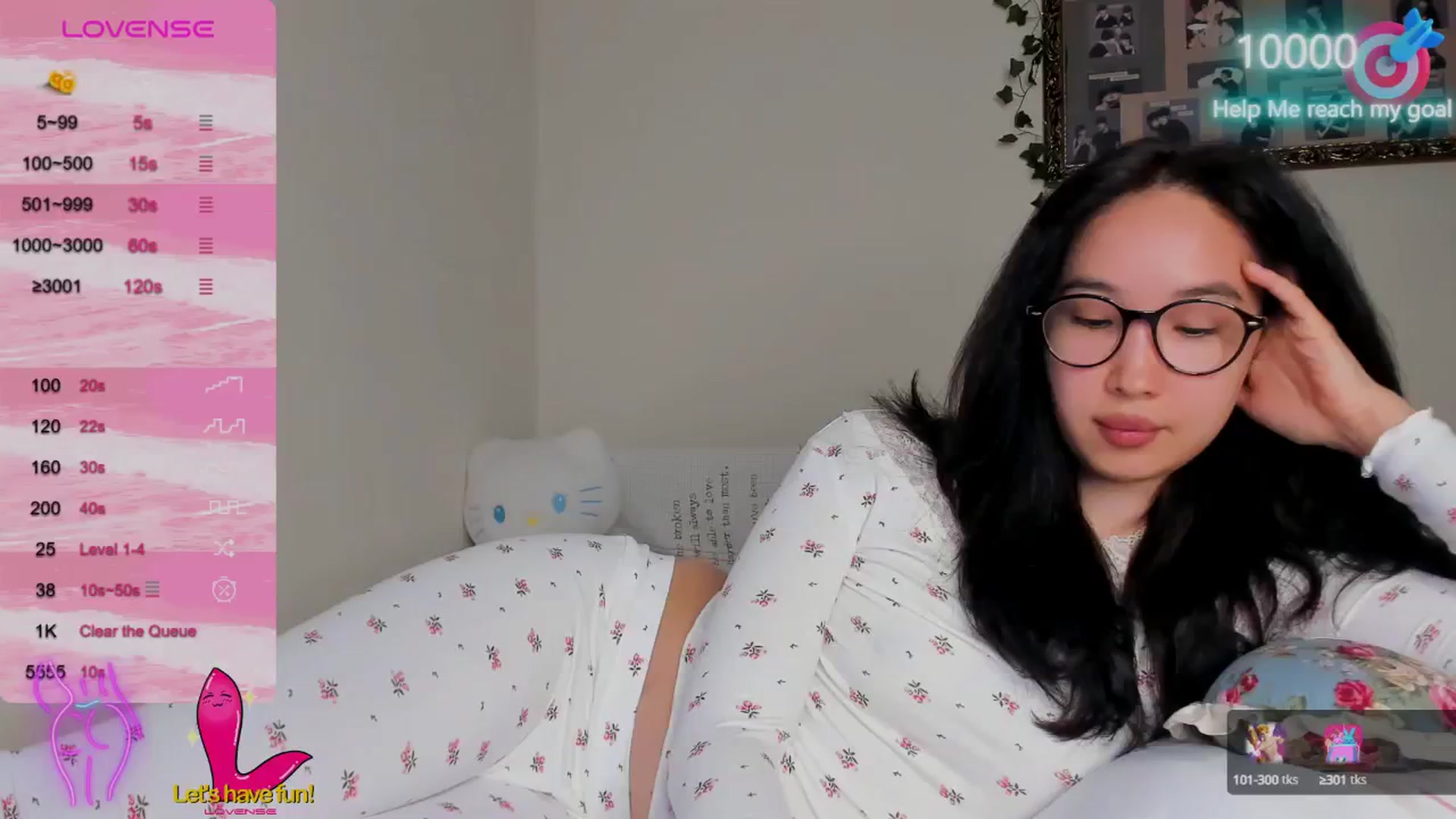 Gallery image thumbnail from FeralBerry66's myfreecams stream on, 09/27/2024, 17:05 image 2 of 20