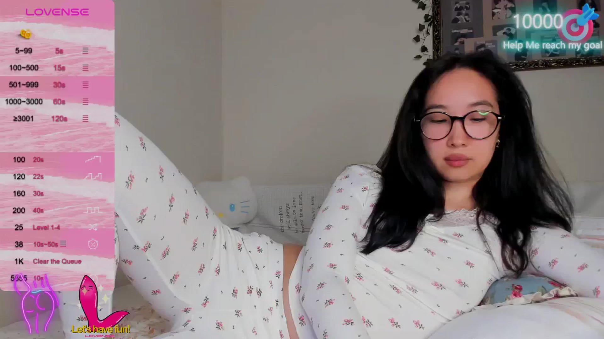 Gallery image thumbnail from FeralBerry66's myfreecams stream on, 09/27/2024, 17:05 image 16 of 20