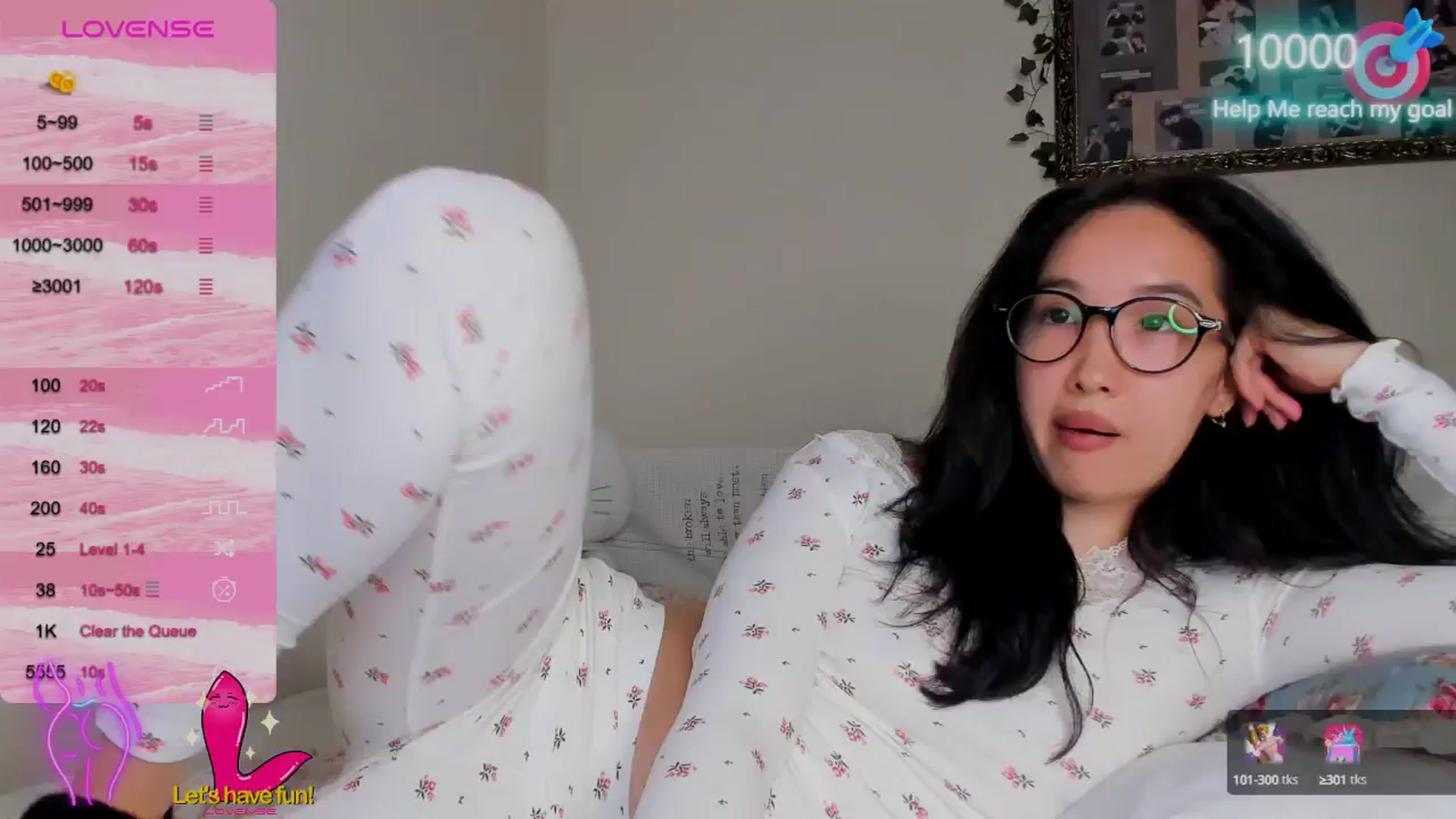 Gallery image thumbnail from FeralBerry66's myfreecams stream on, 09/27/2024, 18:25 image 3 of 20