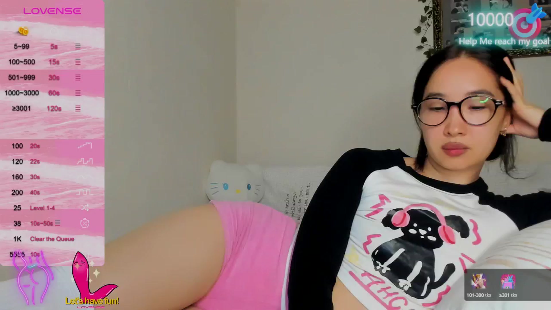 Gallery image thumbnail from FeralBerry66's myfreecams stream on, 09/30/2024, 17:22 image 3 of 20