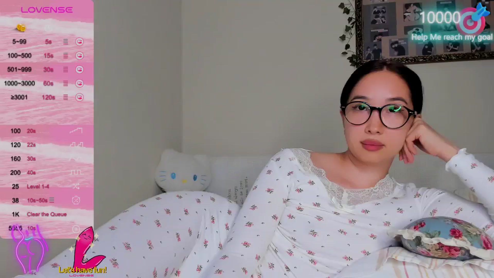 Gallery image thumbnail from FeralBerry66's myfreecams stream on, 10/03/2024, 17:57 image 18 of 20