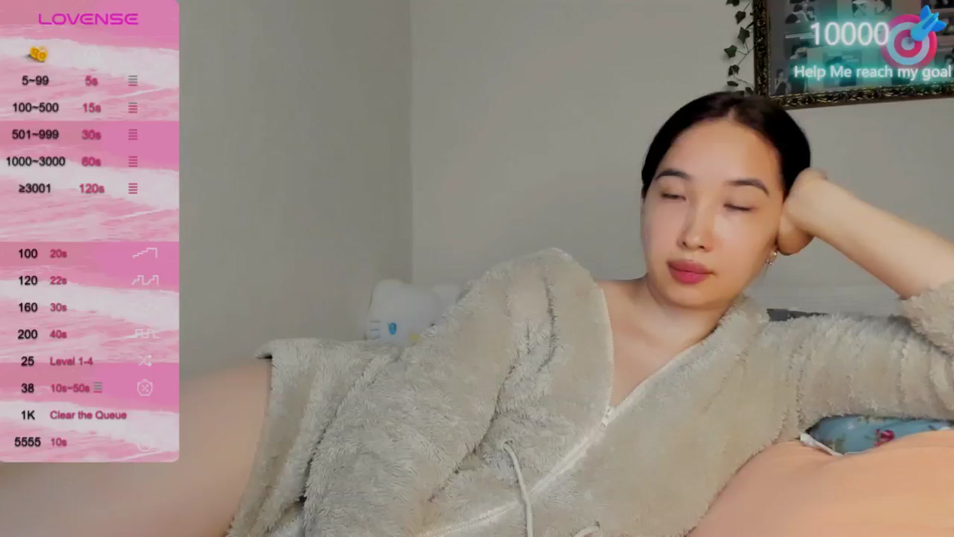 Gallery image thumbnail from FeralBerry66's myfreecams stream on, 10/08/2024, 17:41 image 20 of 20