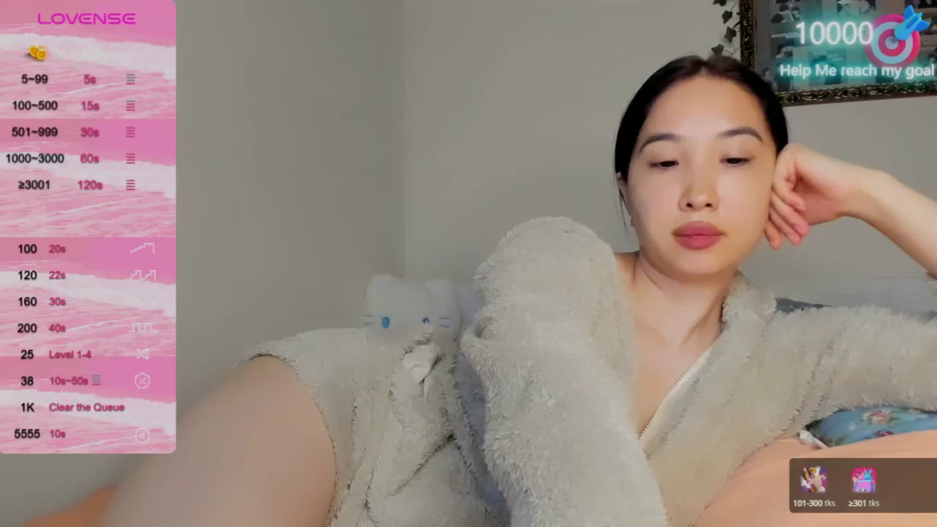 Gallery image thumbnail from FeralBerry66's myfreecams stream on, 10/08/2024, 17:41 image 8 of 20