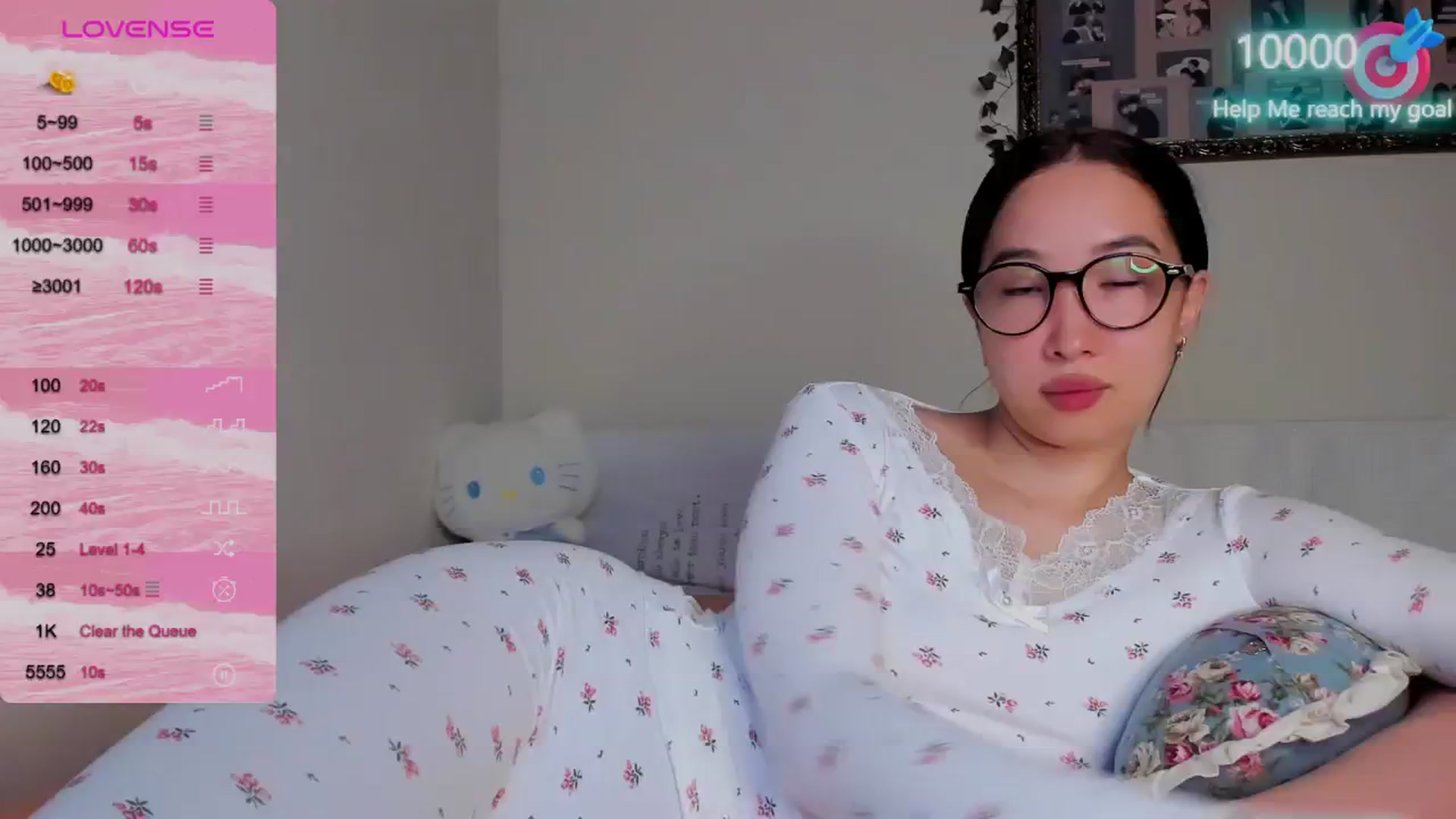 Gallery image thumbnail from FeralBerry66's myfreecams stream on, 10/10/2024, 14:51 image 1 of 20