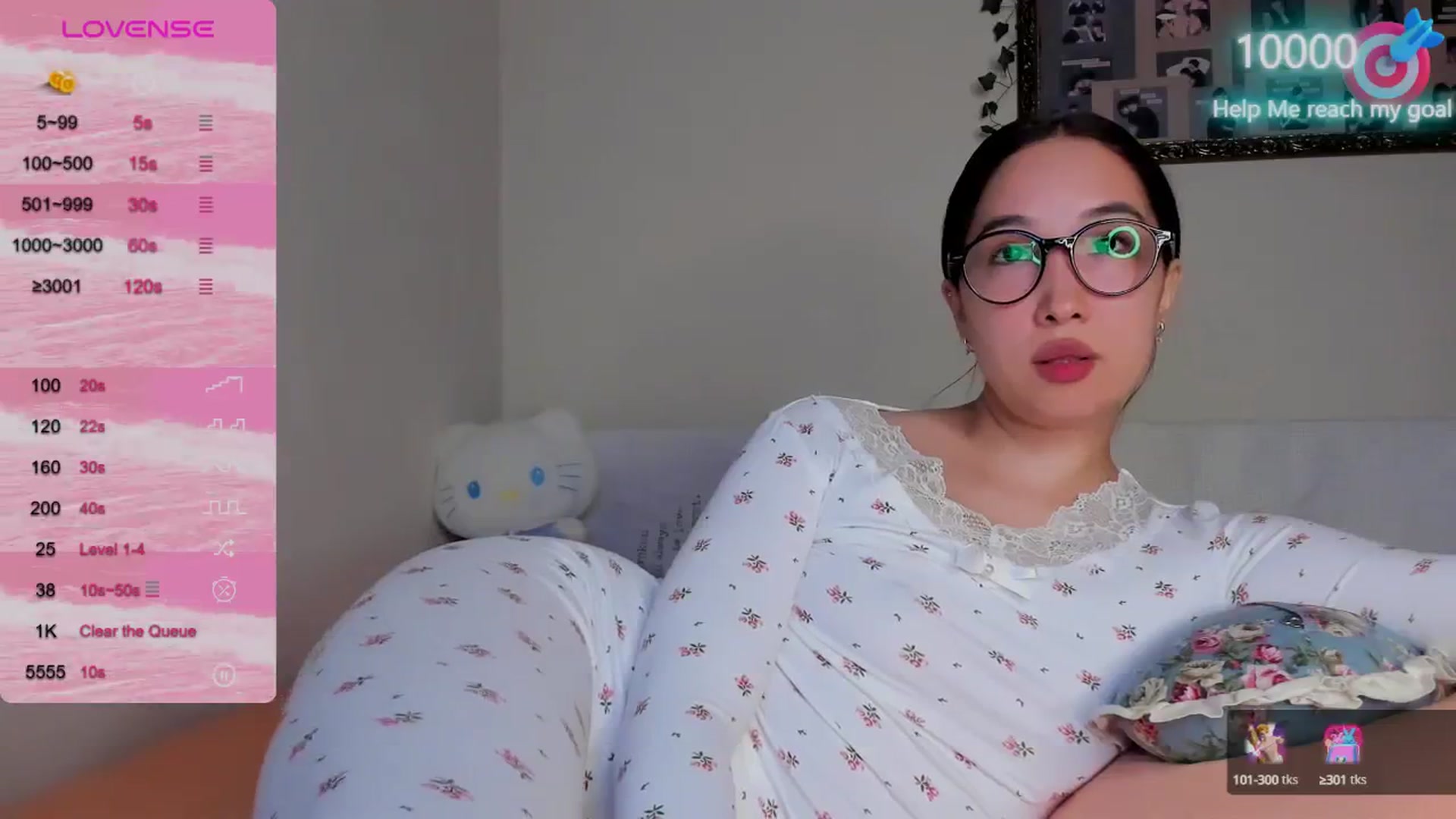 Gallery image thumbnail from FeralBerry66's myfreecams stream on, 10/10/2024, 14:51 image 10 of 20