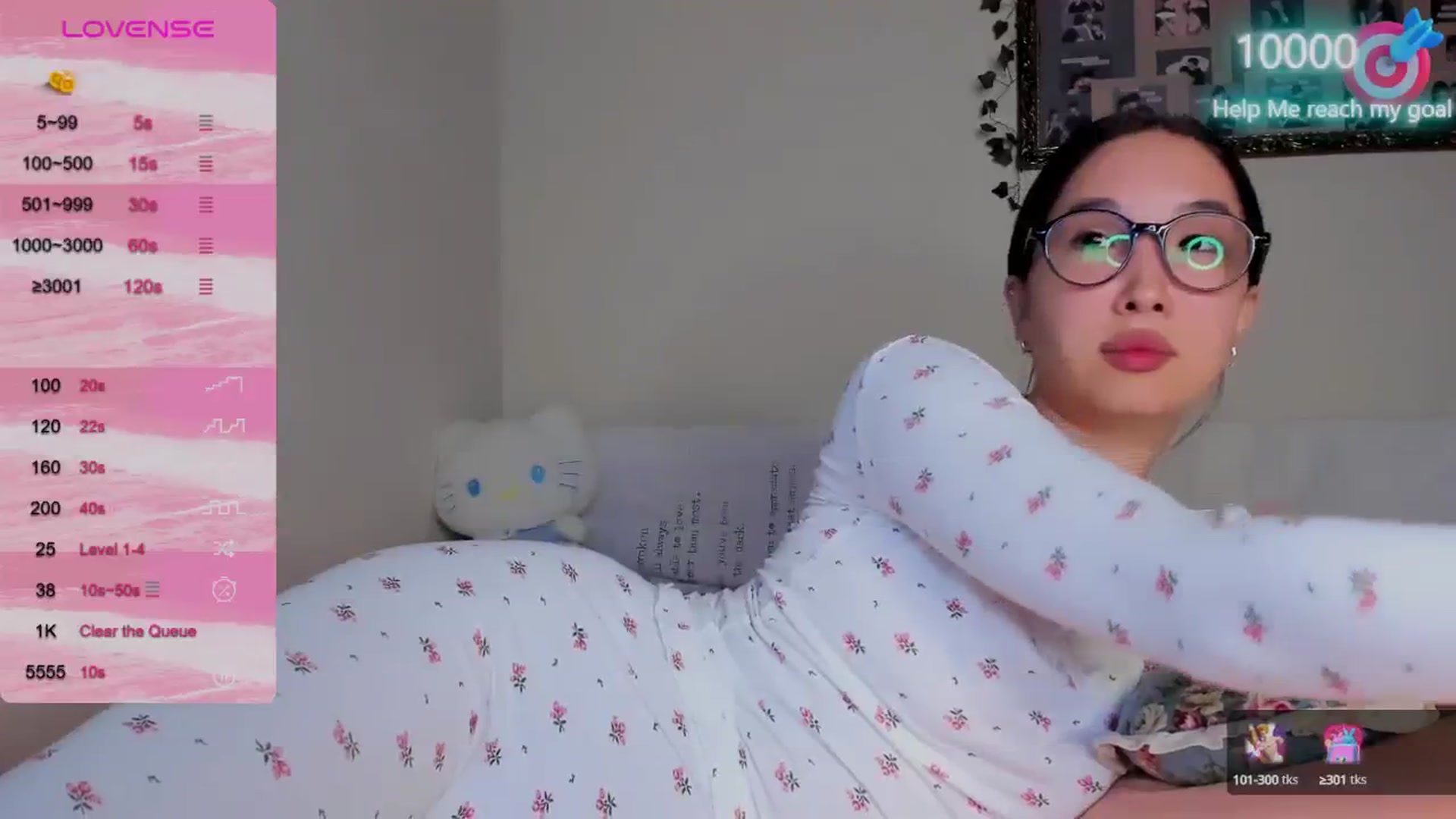 Gallery image thumbnail from FeralBerry66's myfreecams stream on, 10/10/2024, 14:51 image 13 of 20