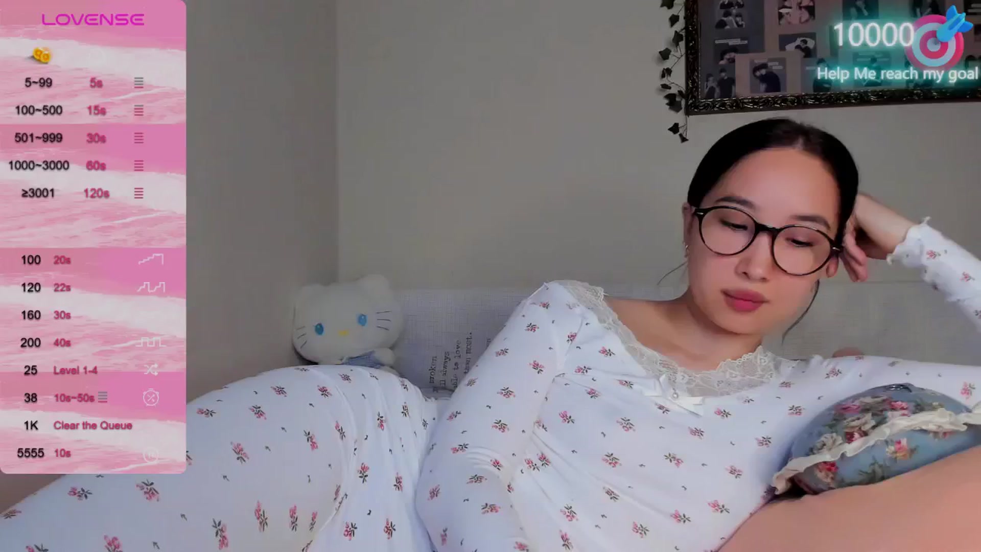 Gallery image thumbnail from FeralBerry66's myfreecams stream on, 10/10/2024, 15:19 image 20 of 20