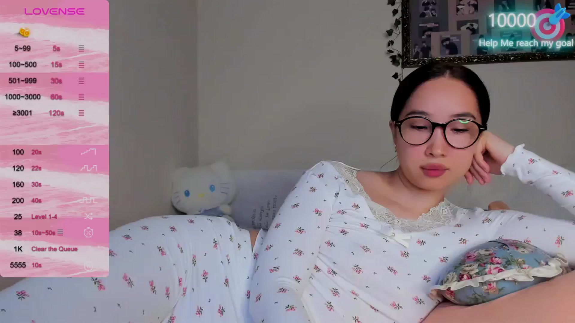 Gallery image thumbnail from FeralBerry66's myfreecams stream on, 10/10/2024, 15:19 image 3 of 20