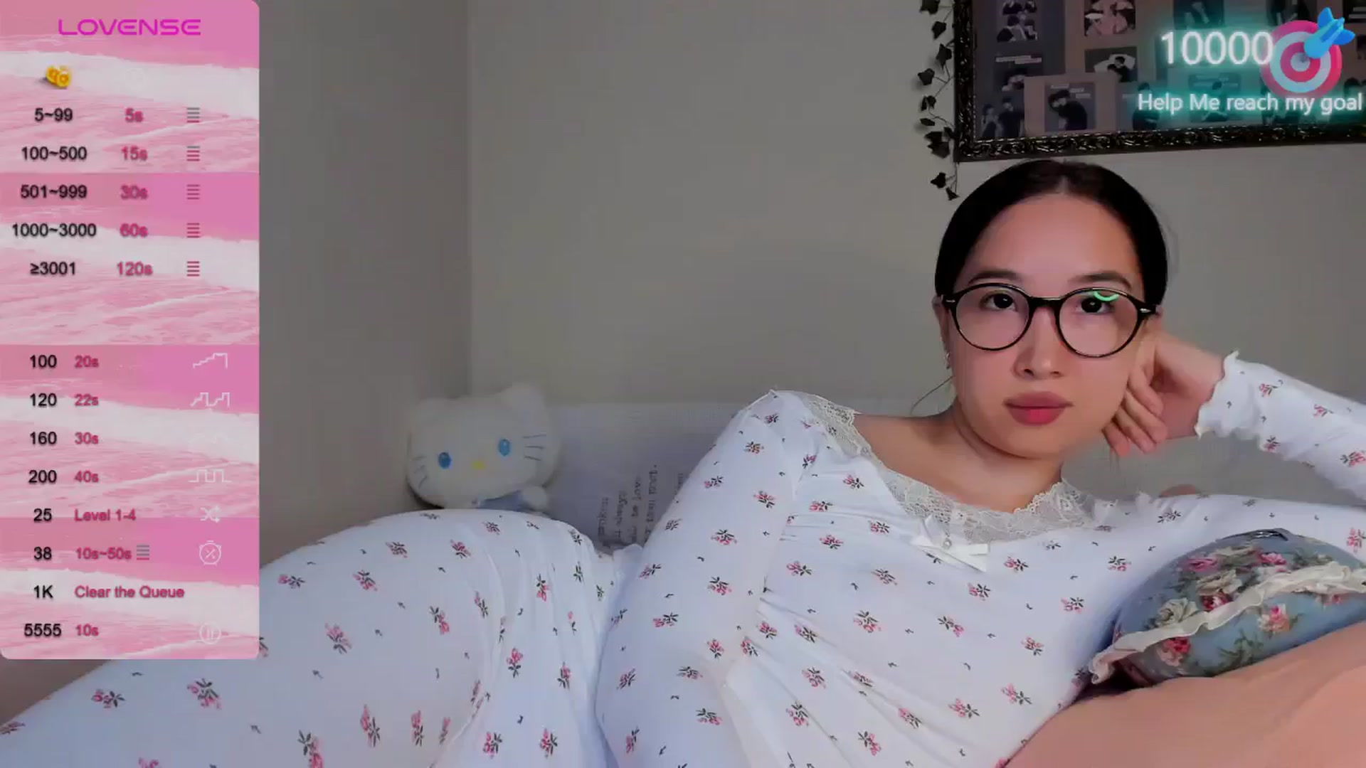 Gallery image thumbnail from FeralBerry66's myfreecams stream on, 10/10/2024, 15:19 image 12 of 20