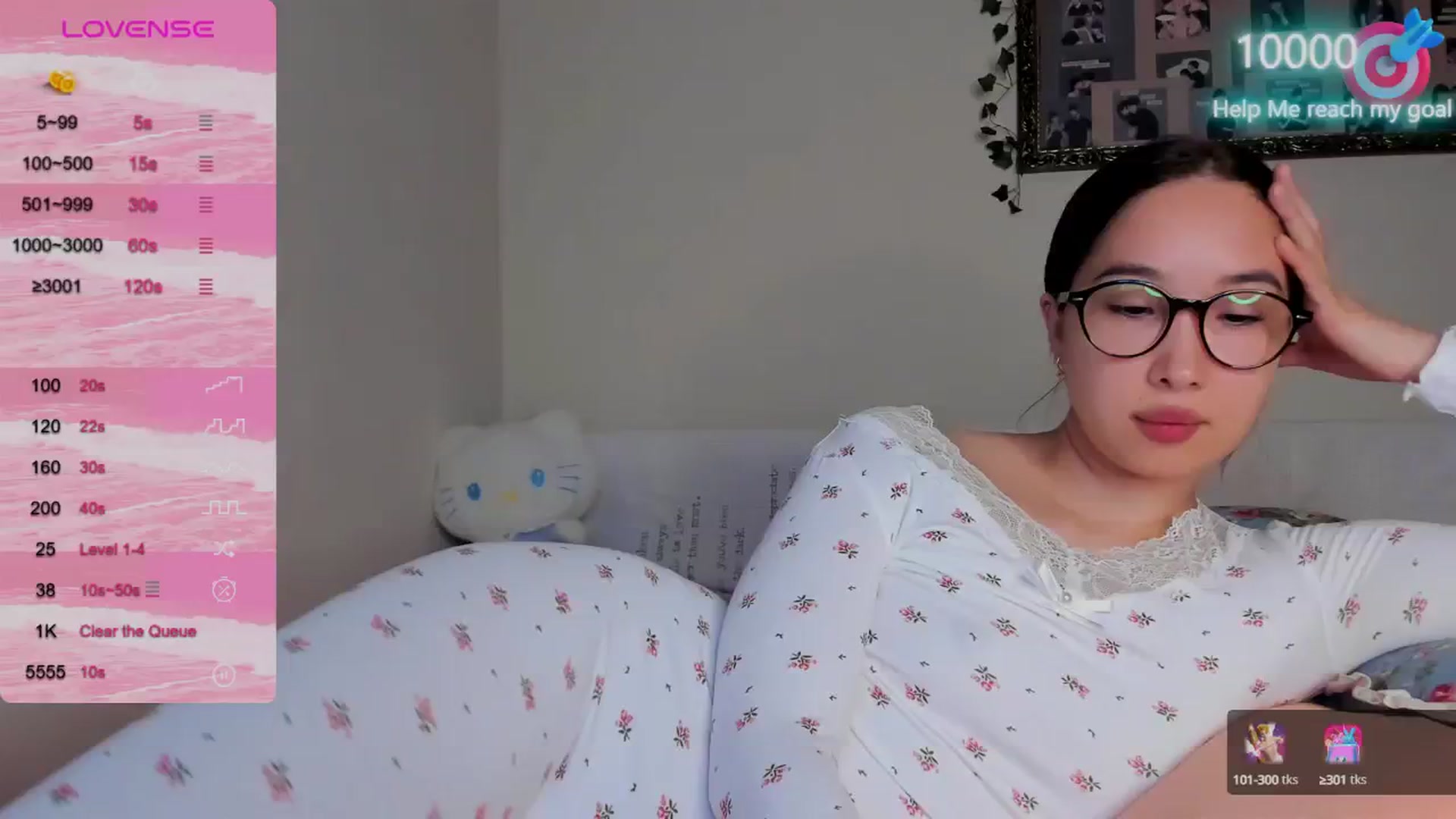Gallery image thumbnail from FeralBerry66's myfreecams stream on, 10/10/2024, 15:59 image 16 of 20