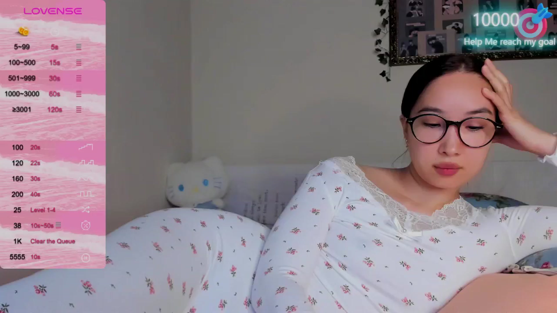 Gallery image thumbnail from FeralBerry66's myfreecams stream on, 10/10/2024, 15:59 image 17 of 20