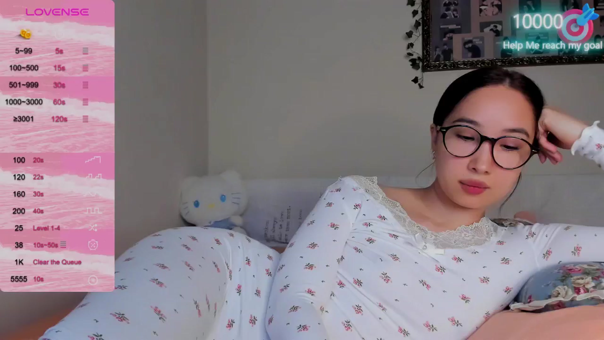 Gallery image thumbnail from FeralBerry66's myfreecams stream on, 10/10/2024, 15:59 image 11 of 20