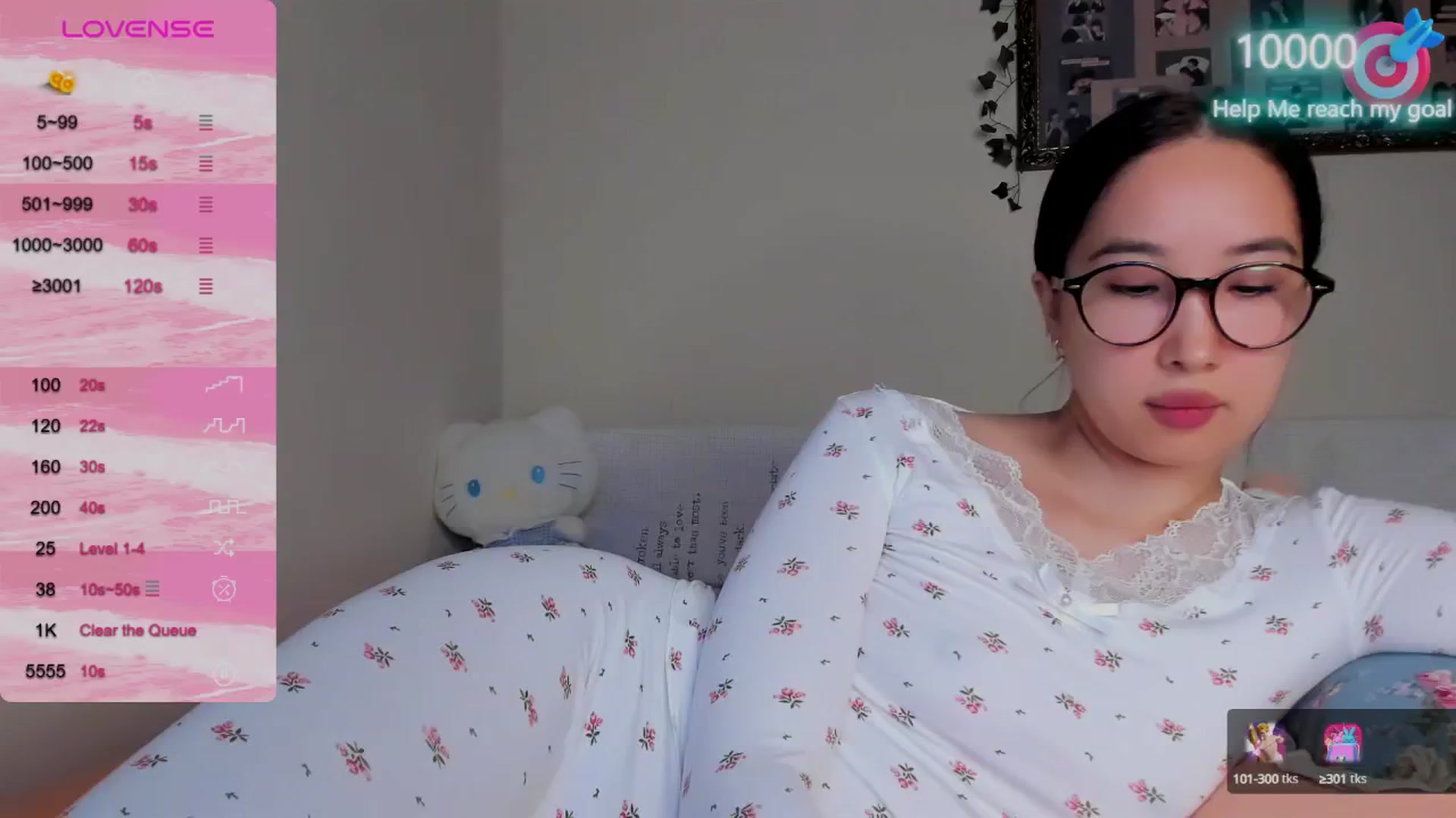 Gallery image thumbnail from FeralBerry66's myfreecams stream on, 10/10/2024, 15:59 image 2 of 20