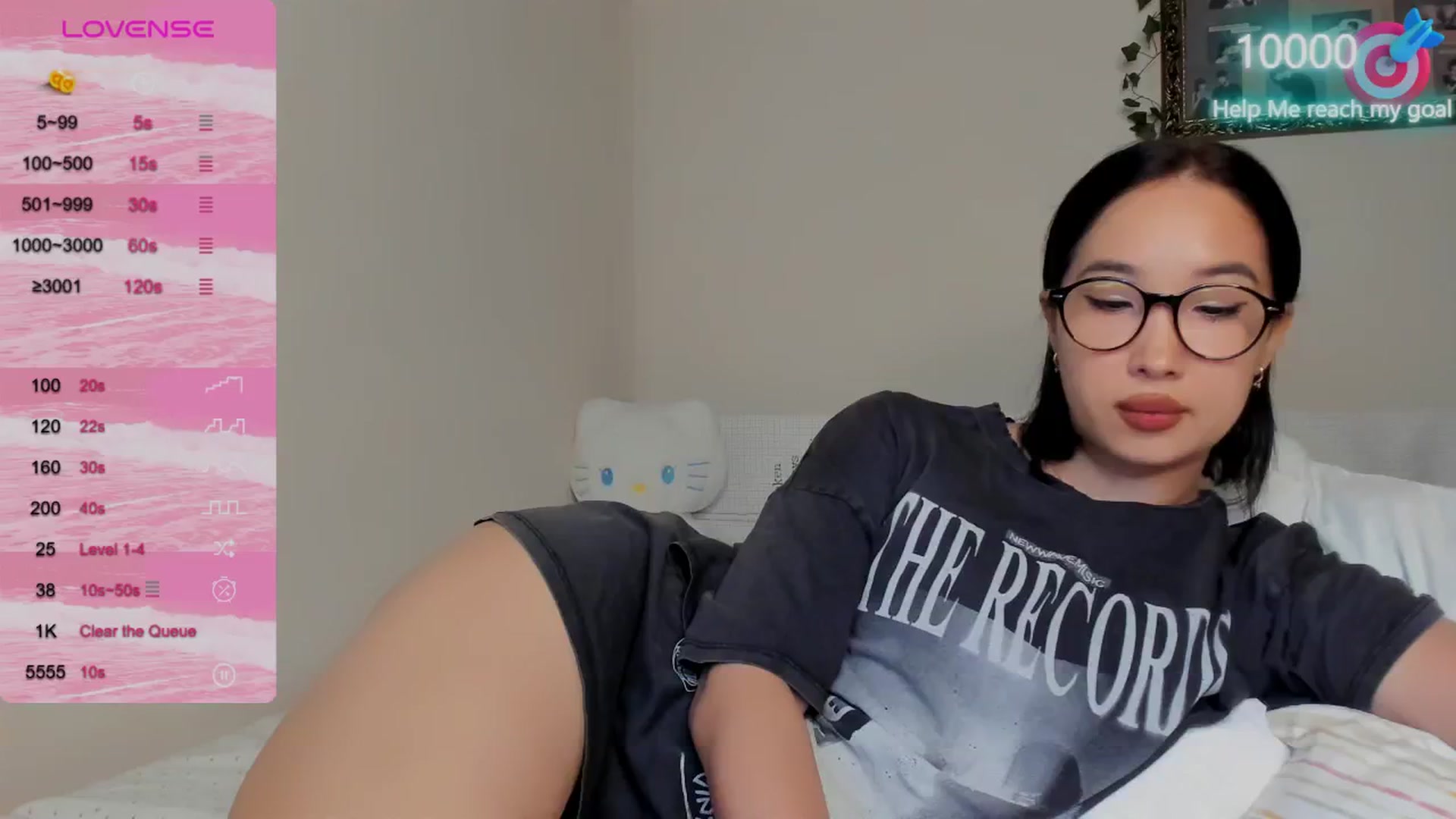 Gallery image thumbnail from FeralBerry66's myfreecams stream on, 10/14/2024, 16:42 image 9 of 20
