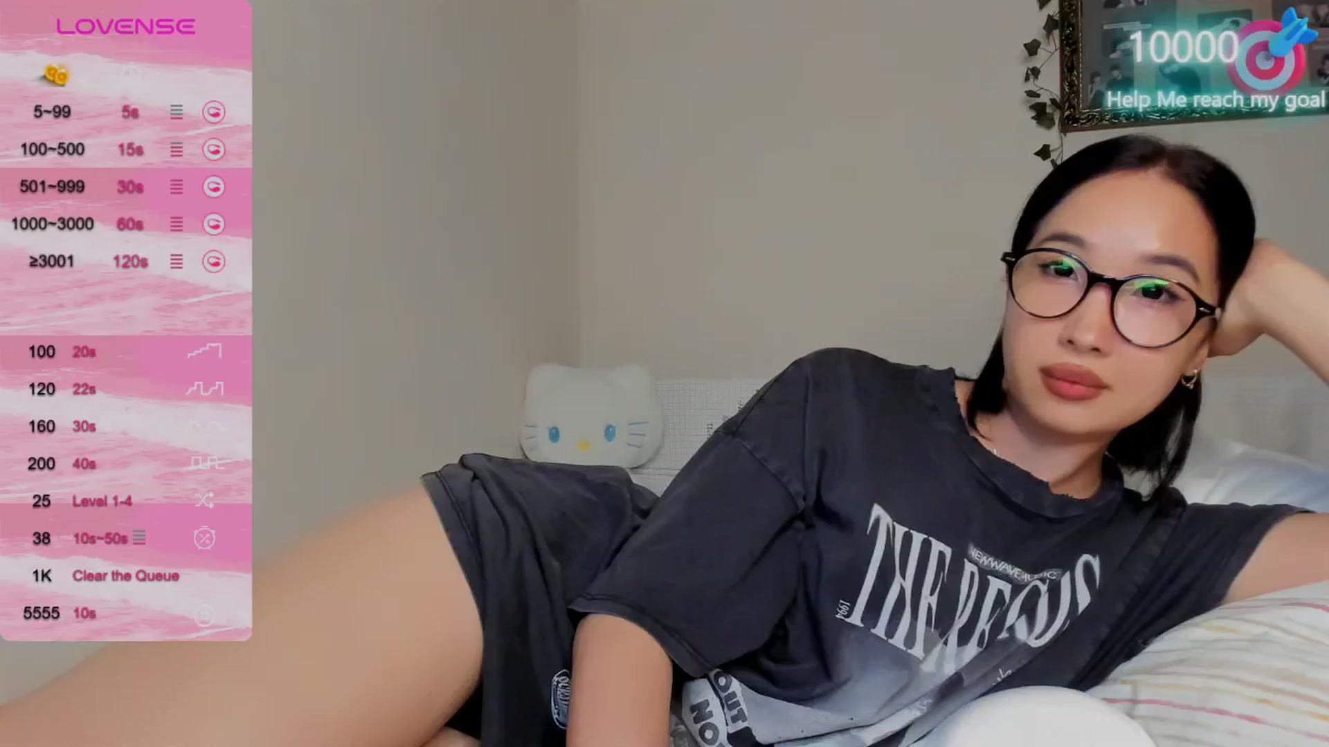 Gallery image thumbnail from FeralBerry66's myfreecams stream on, 10/14/2024, 16:42 image 19 of 20