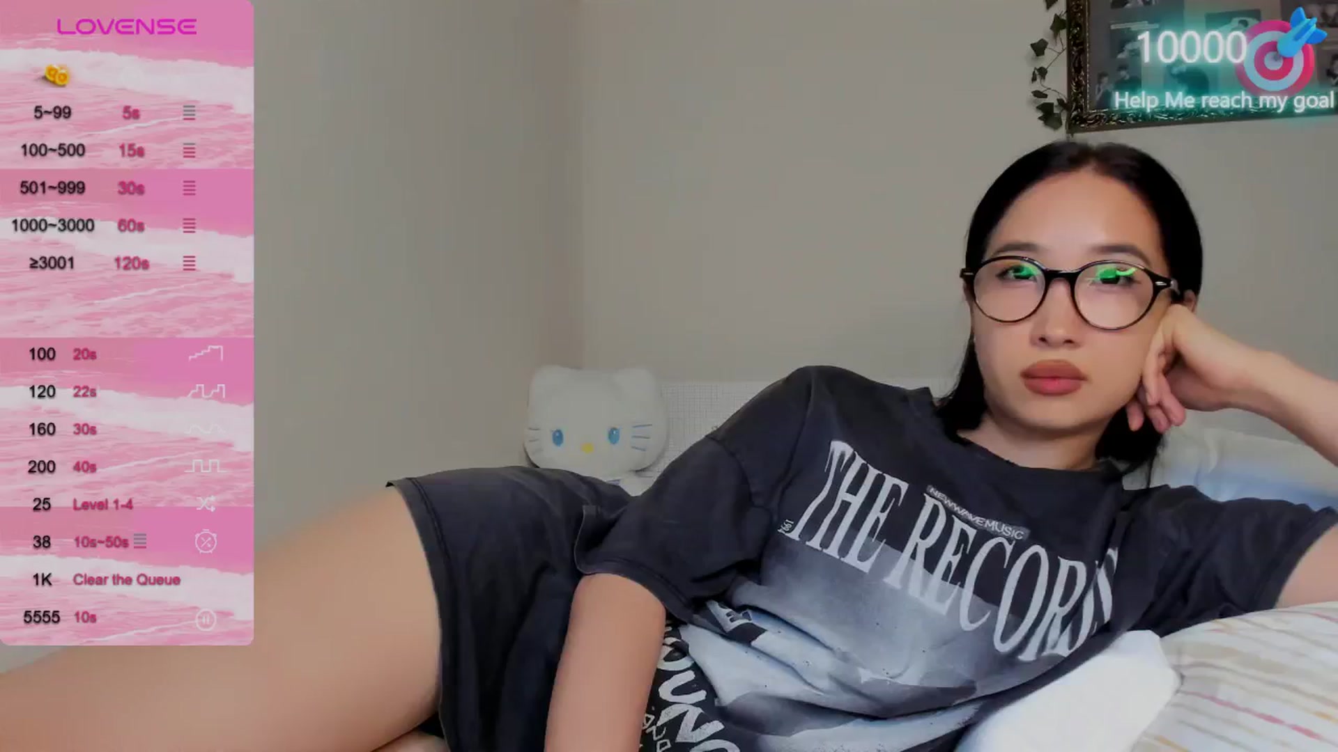 Gallery image thumbnail from FeralBerry66's myfreecams stream on, 10/14/2024, 16:42 image 5 of 20