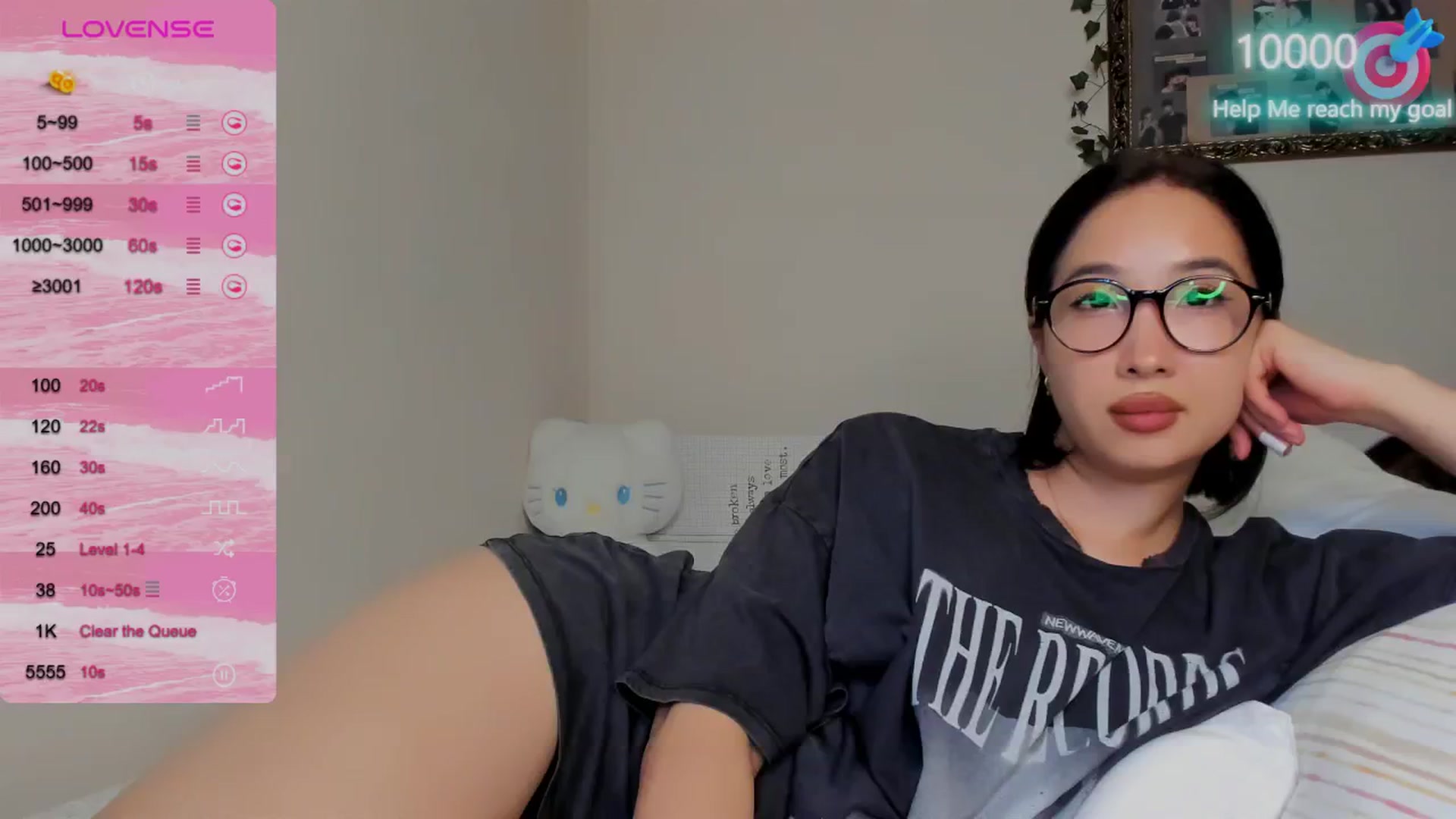Gallery image thumbnail from FeralBerry66's myfreecams stream on, 10/14/2024, 17:08 image 4 of 20