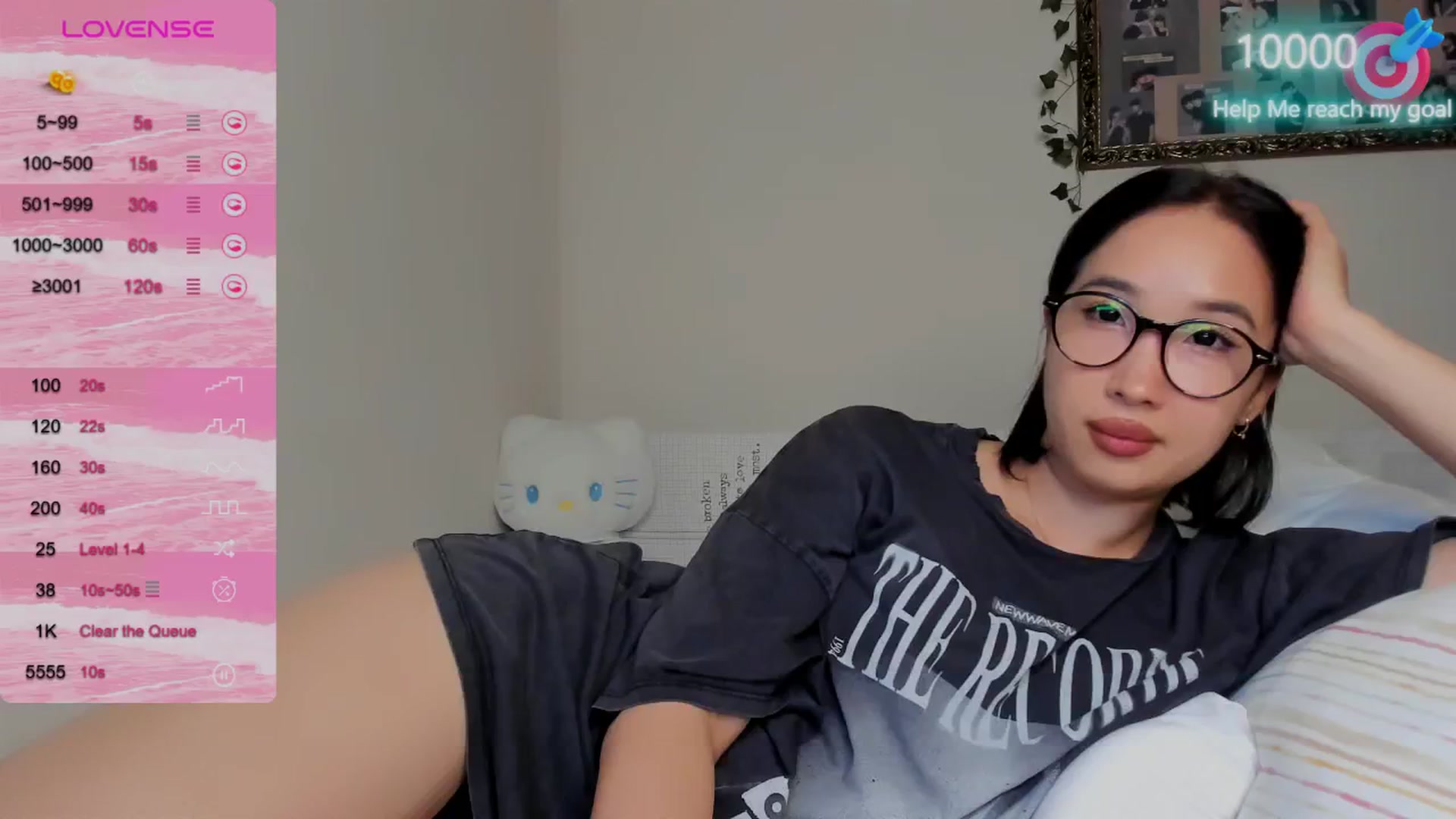 Gallery image thumbnail from FeralBerry66's myfreecams stream on, 10/14/2024, 17:08 image 1 of 20