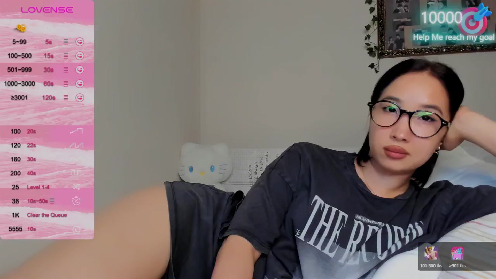 Gallery image thumbnail from FeralBerry66's myfreecams stream on, 10/14/2024, 17:08 image 17 of 20
