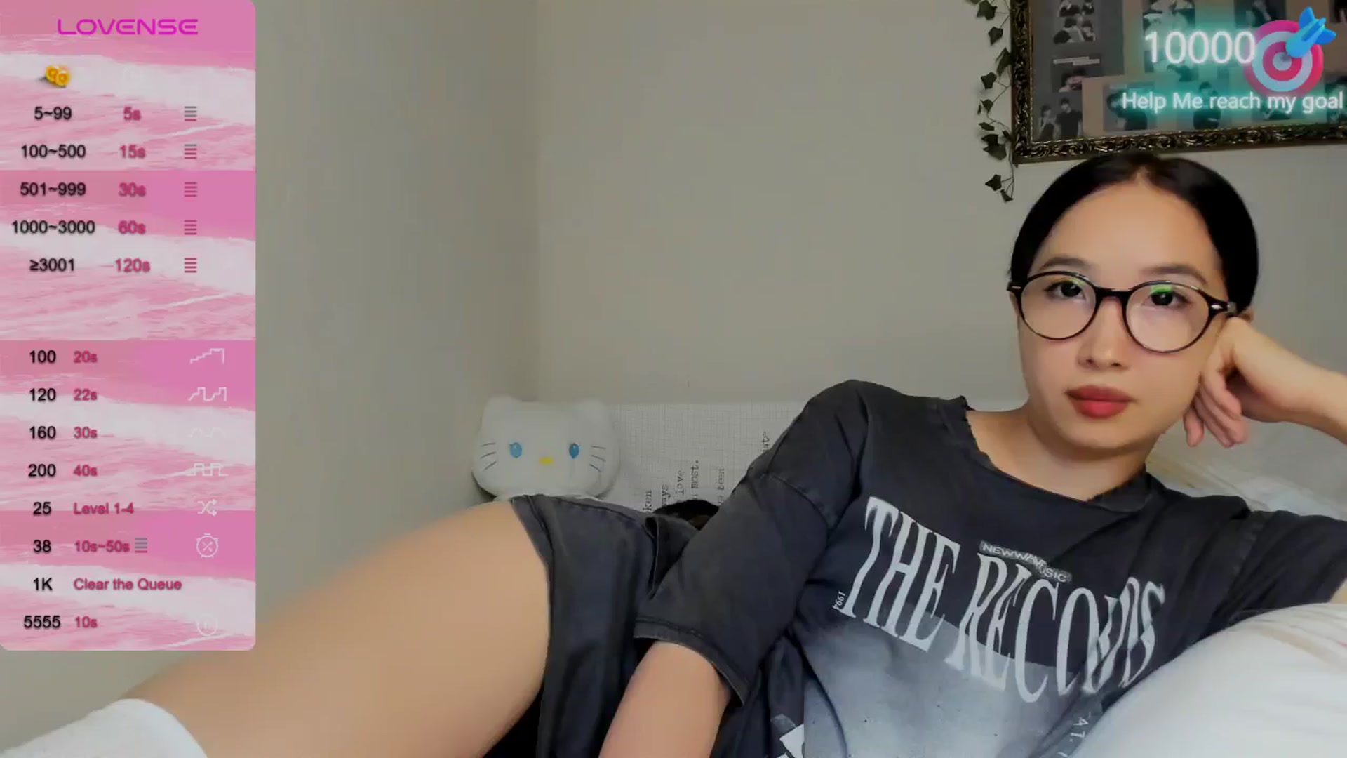 Gallery image thumbnail from FeralBerry66's myfreecams stream on, 10/17/2024, 15:56 image 5 of 20