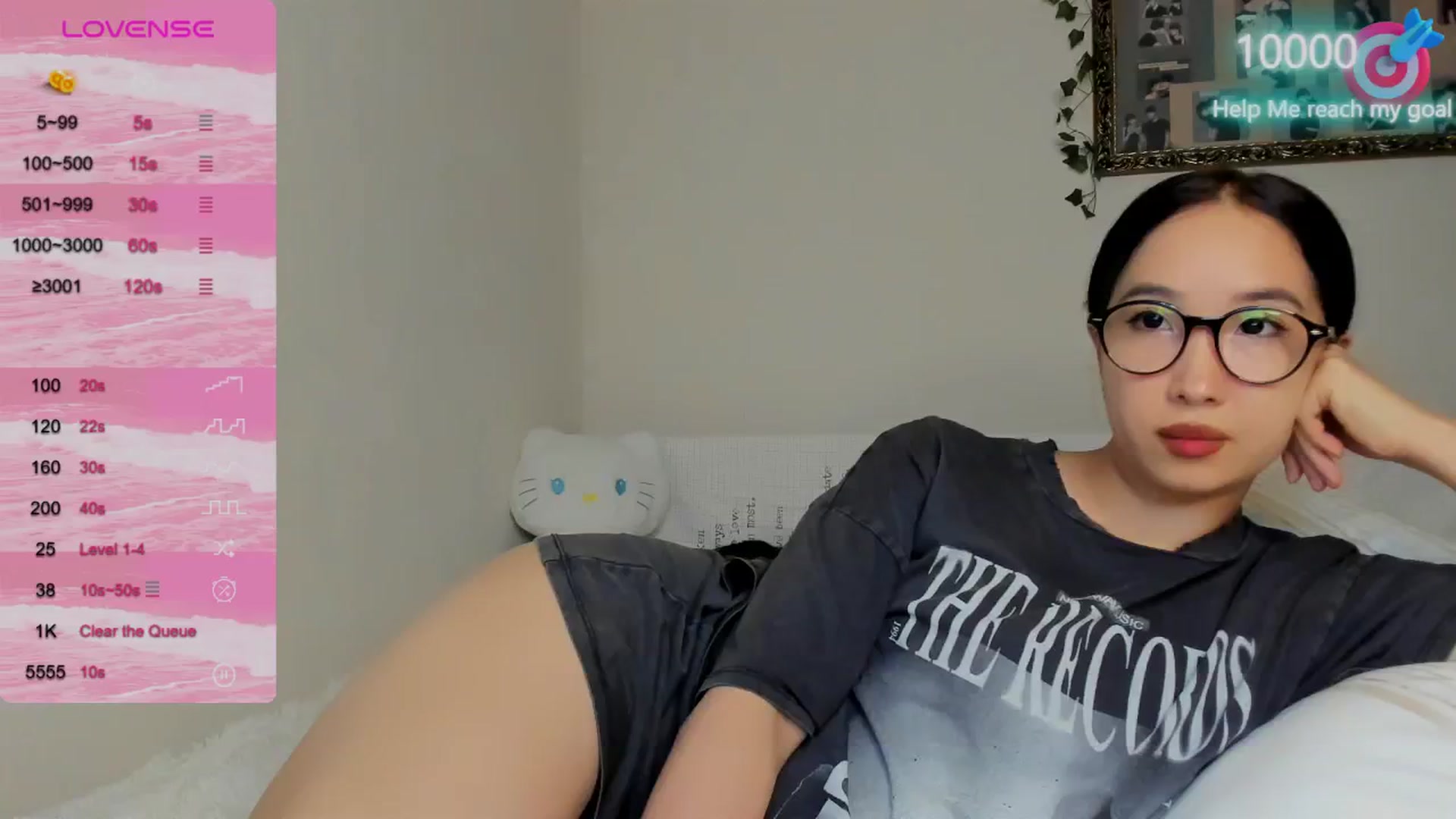 Gallery image thumbnail from FeralBerry66's myfreecams stream on, 10/17/2024, 15:56 image 11 of 20