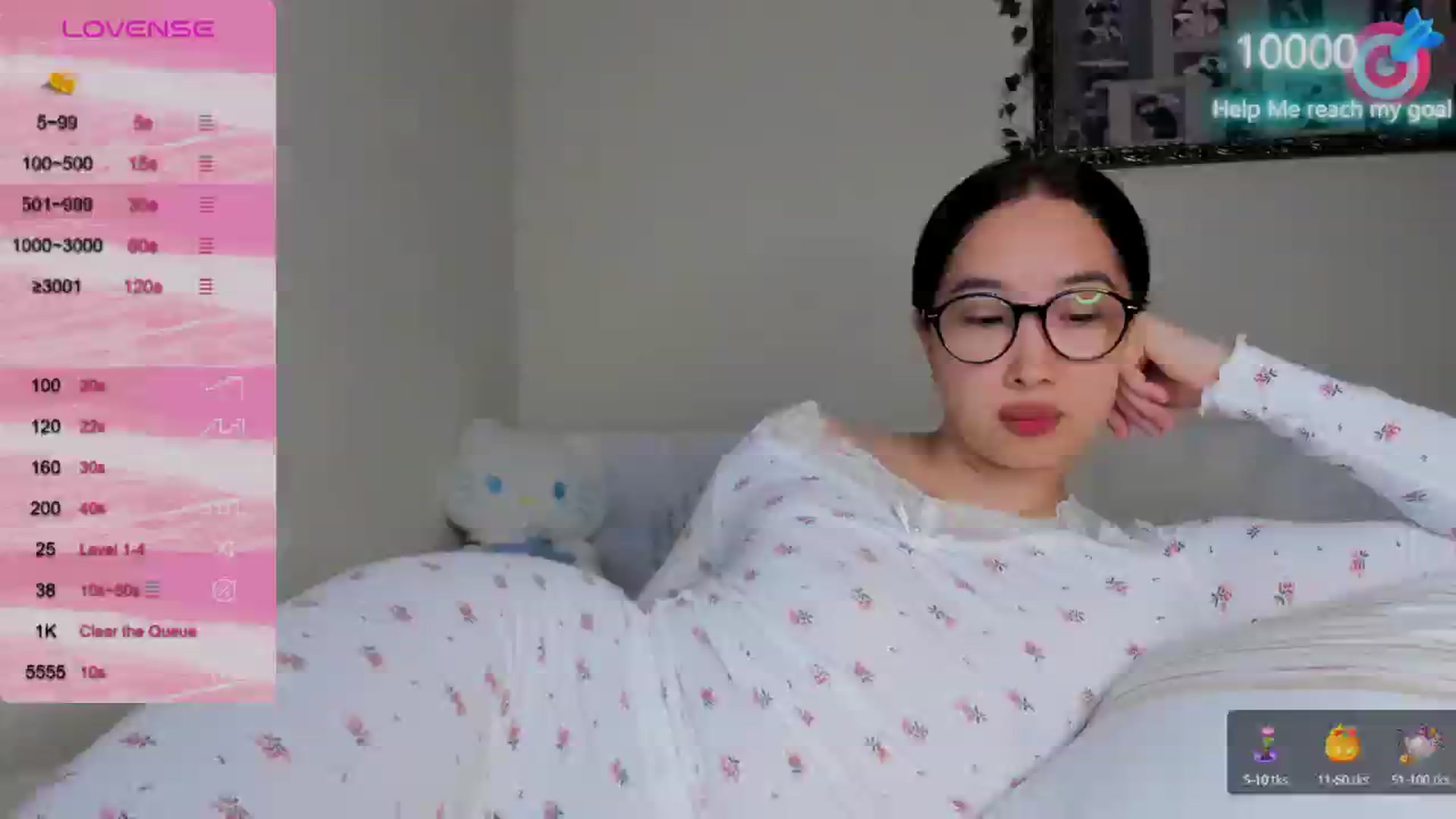 Gallery image thumbnail from FeralBerry66's myfreecams stream on, 10/20/2024, 16:26 image 12 of 20