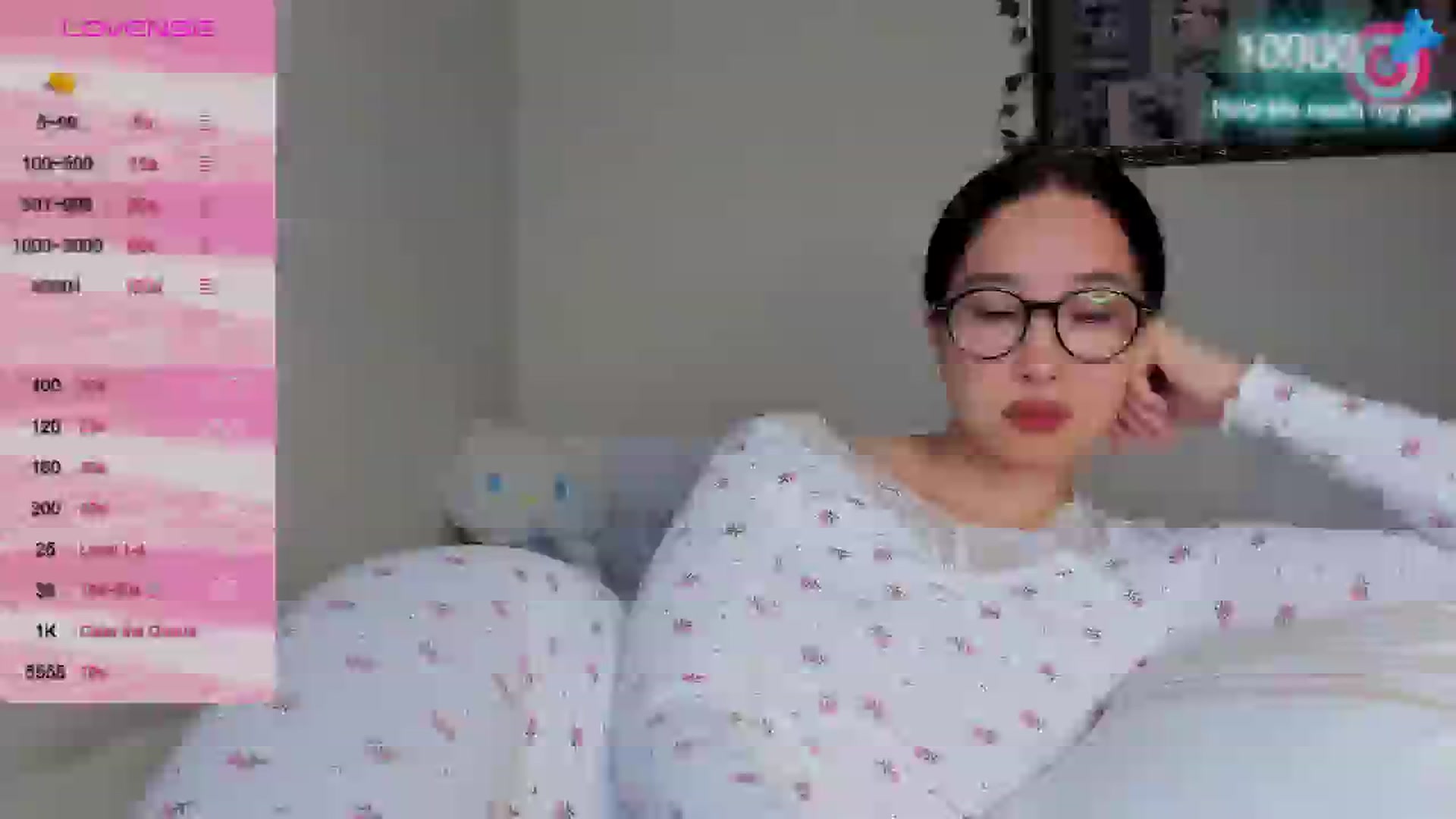 Gallery image thumbnail from FeralBerry66's myfreecams stream on, 10/20/2024, 16:26 image 19 of 20