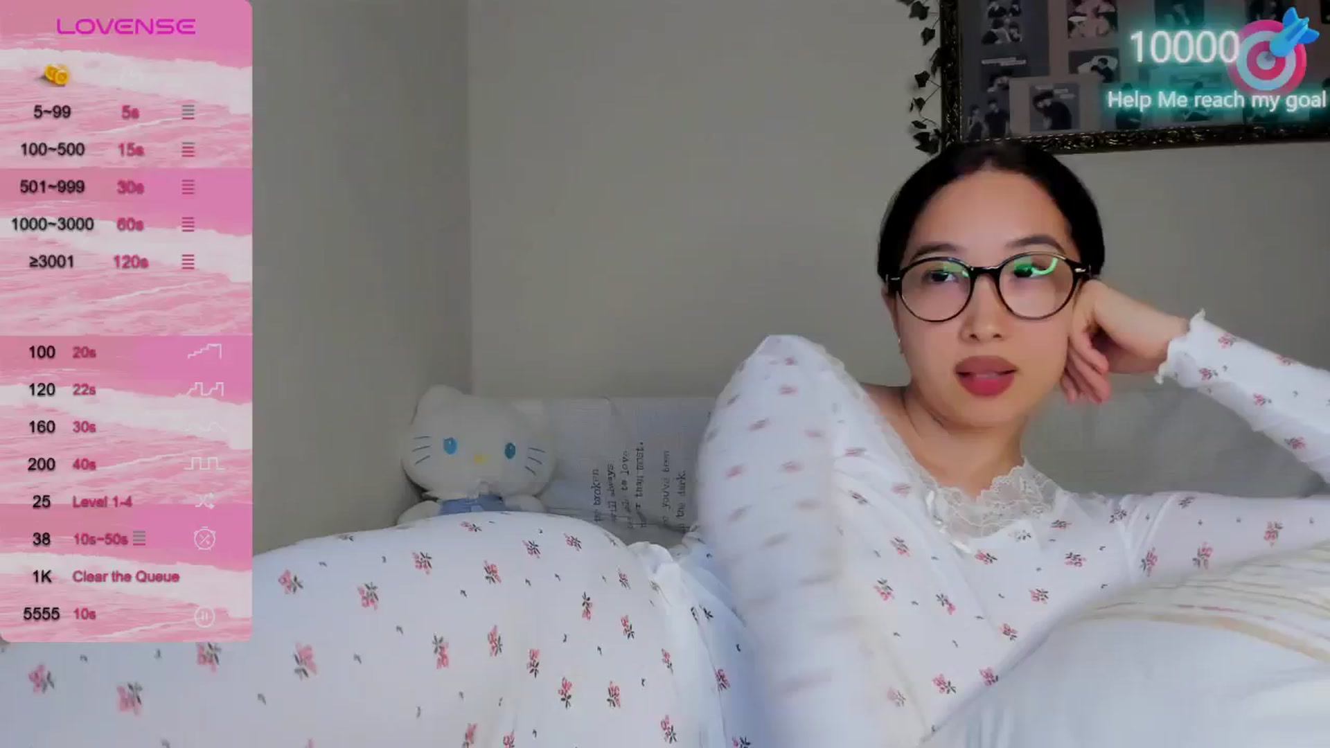 Gallery image thumbnail from FeralBerry66's myfreecams stream on, 10/20/2024, 17:56 image 7 of 20