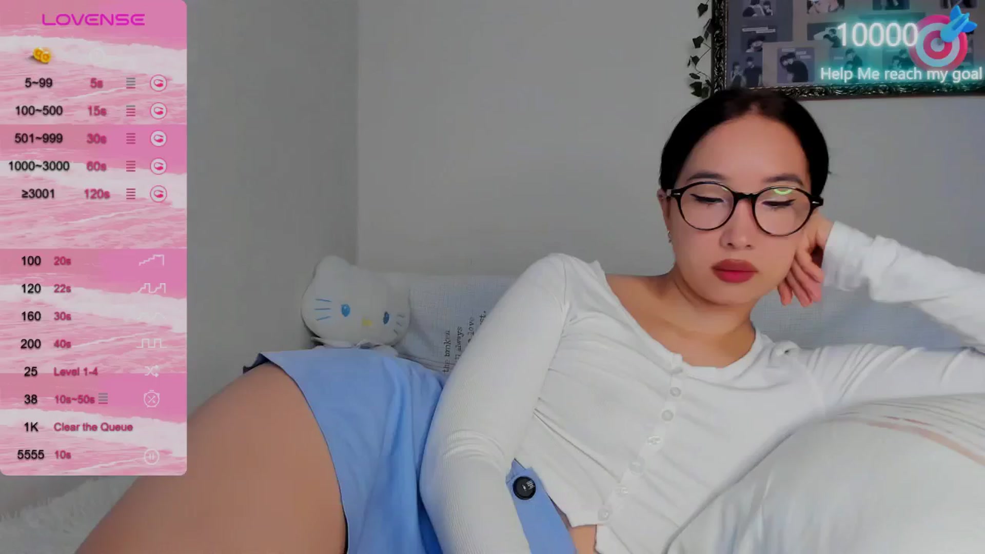 Gallery image thumbnail from FeralBerry66's myfreecams stream on, 10/21/2024, 05:36 image 4 of 20