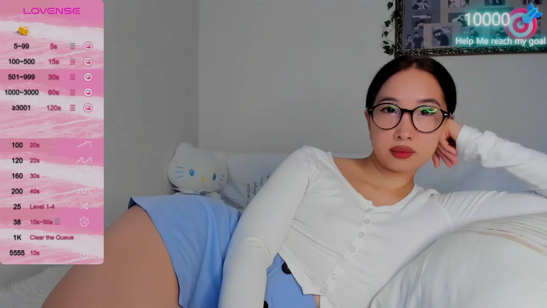 Gallery image thumbnail from FeralBerry66's myfreecams stream on, 10/21/2024, 05:36 image 19 of 20