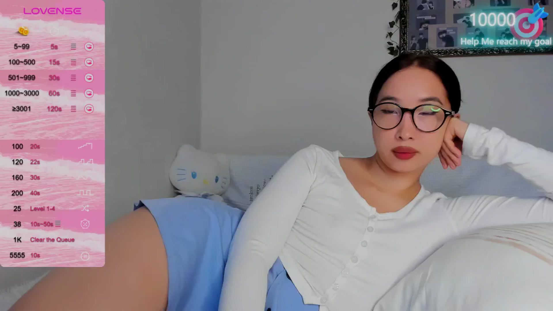 Gallery image thumbnail from FeralBerry66's myfreecams stream on, 10/21/2024, 05:36 image 13 of 20