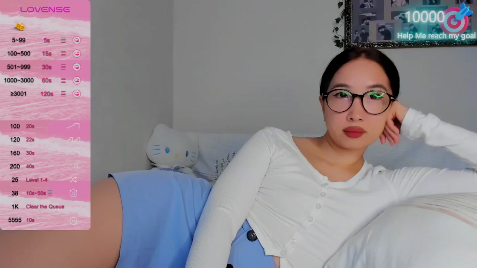 Gallery image thumbnail from FeralBerry66's myfreecams stream on, 10/21/2024, 06:00 image 3 of 20