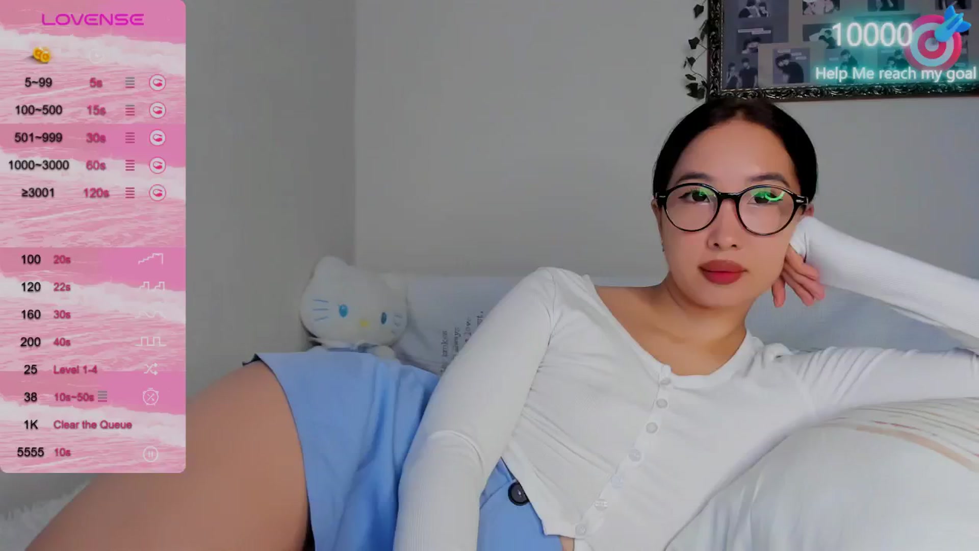 Gallery image thumbnail from FeralBerry66's myfreecams stream on, 10/21/2024, 06:00 image 14 of 20