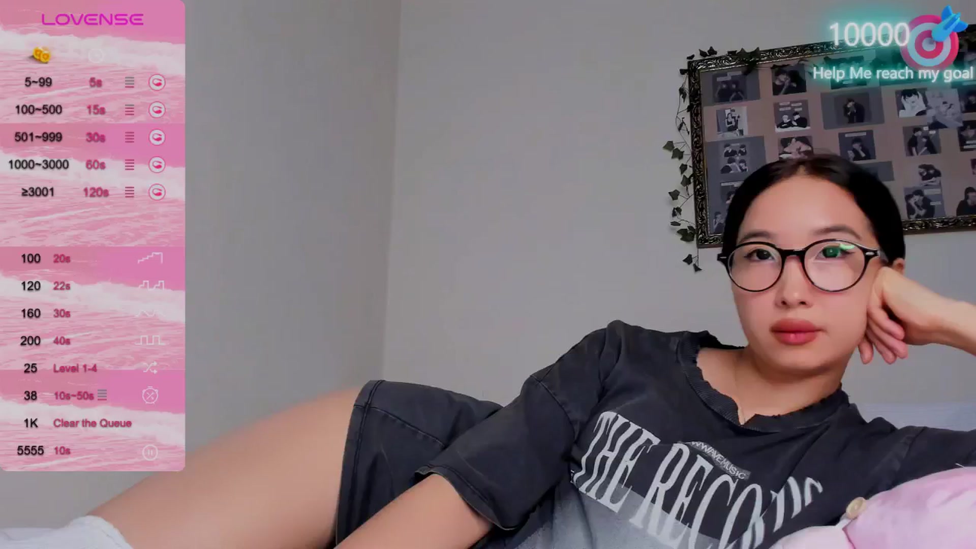 Gallery image thumbnail from FeralBerry66's myfreecams stream on, 10/22/2024, 06:18 image 11 of 20
