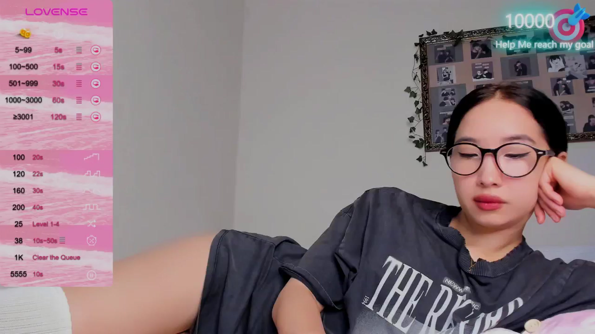 Gallery image thumbnail from FeralBerry66's myfreecams stream on, 10/22/2024, 06:18 image 1 of 20