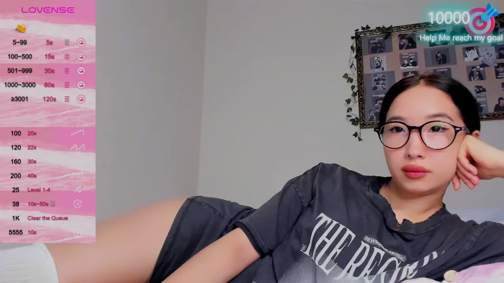 Gallery image thumbnail from FeralBerry66's myfreecams stream on, 10/22/2024, 06:18 image 4 of 20