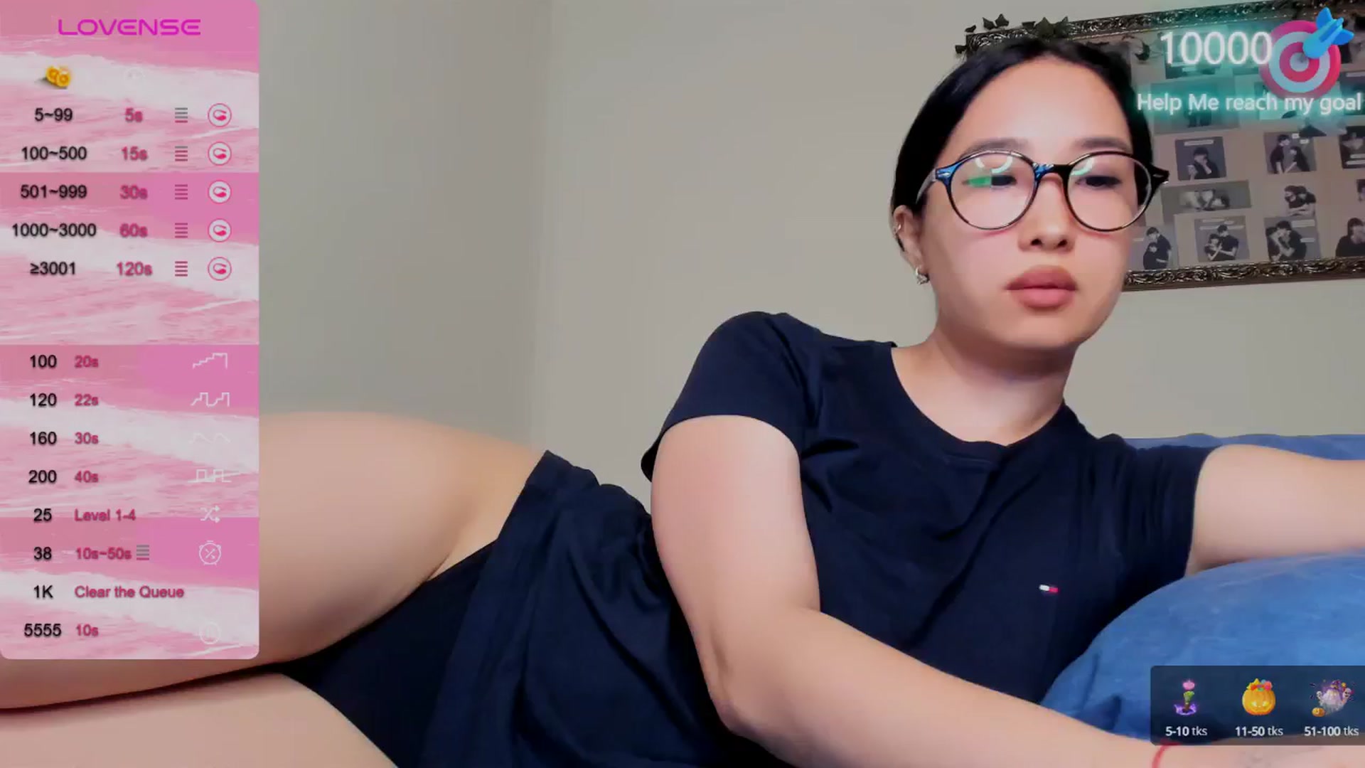 Gallery image thumbnail from FeralBerry66's myfreecams stream on, 10/27/2024, 17:47 image 17 of 20