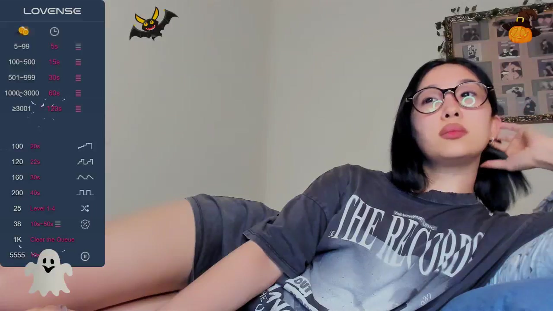 Gallery image thumbnail from FeralBerry66's myfreecams stream on, 10/30/2024, 17:56 image 16 of 20