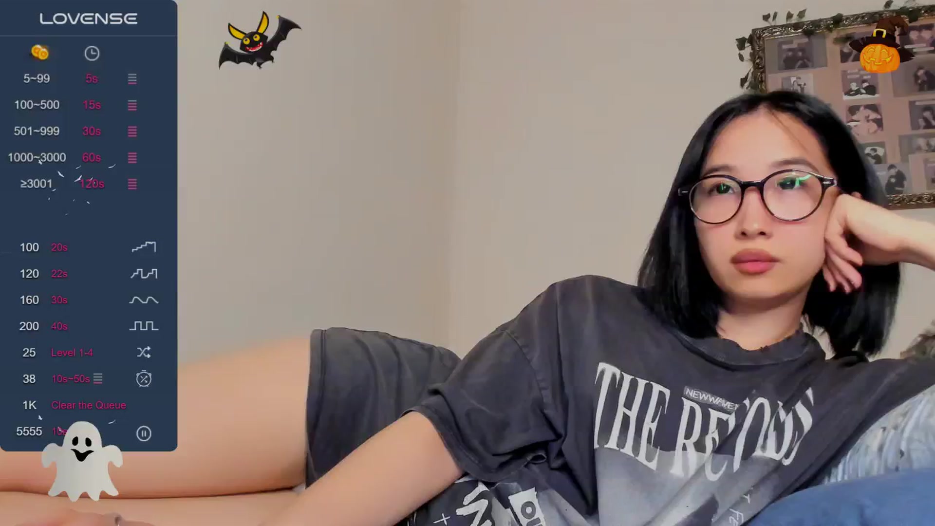 Gallery image thumbnail from FeralBerry66's myfreecams stream on, 10/30/2024, 17:56 image 6 of 20