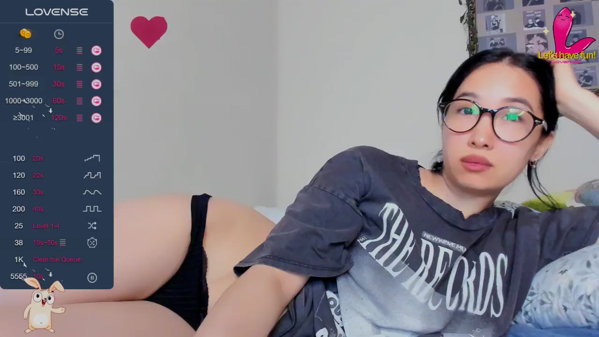 Gallery image thumbnail from FeralBerry66's myfreecams stream on, 11/08/2024, 06:01 image 3 of 20