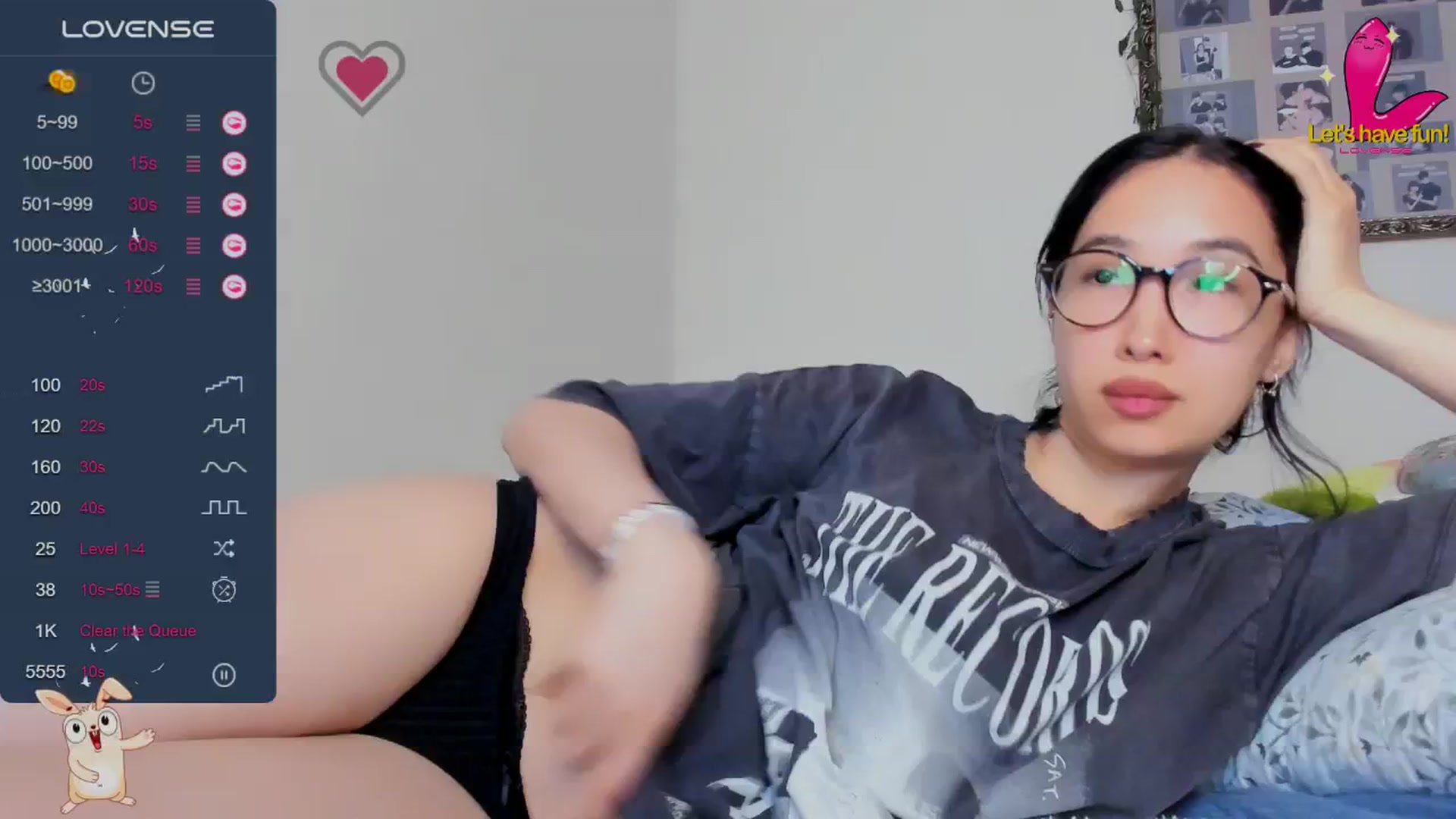 Gallery image thumbnail from FeralBerry66's myfreecams stream on, 11/08/2024, 06:01 image 5 of 20